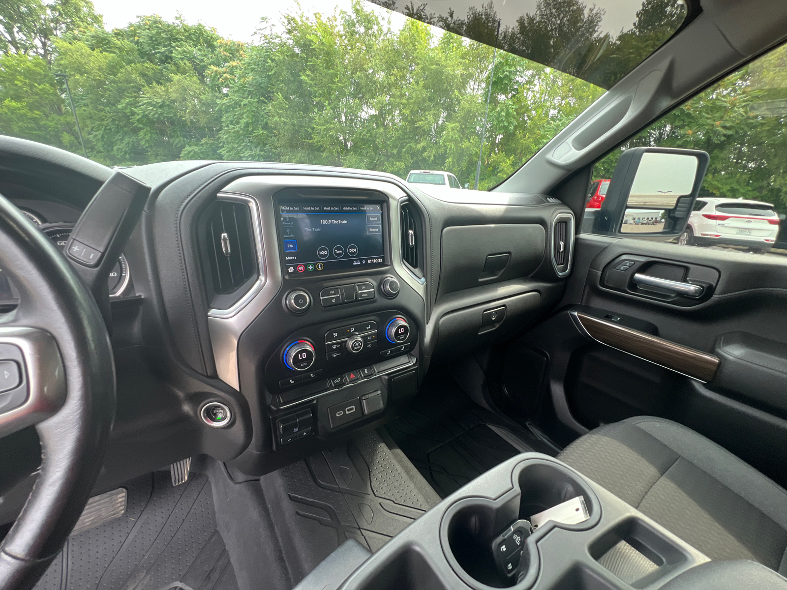 2022 Chevrolet Silverado 3500HD LT 29