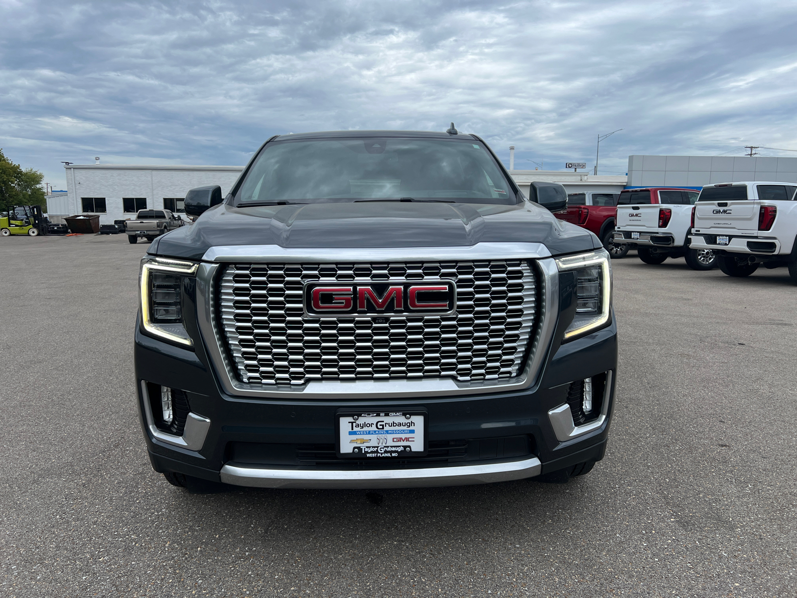 2021 GMC Yukon XL Denali 5