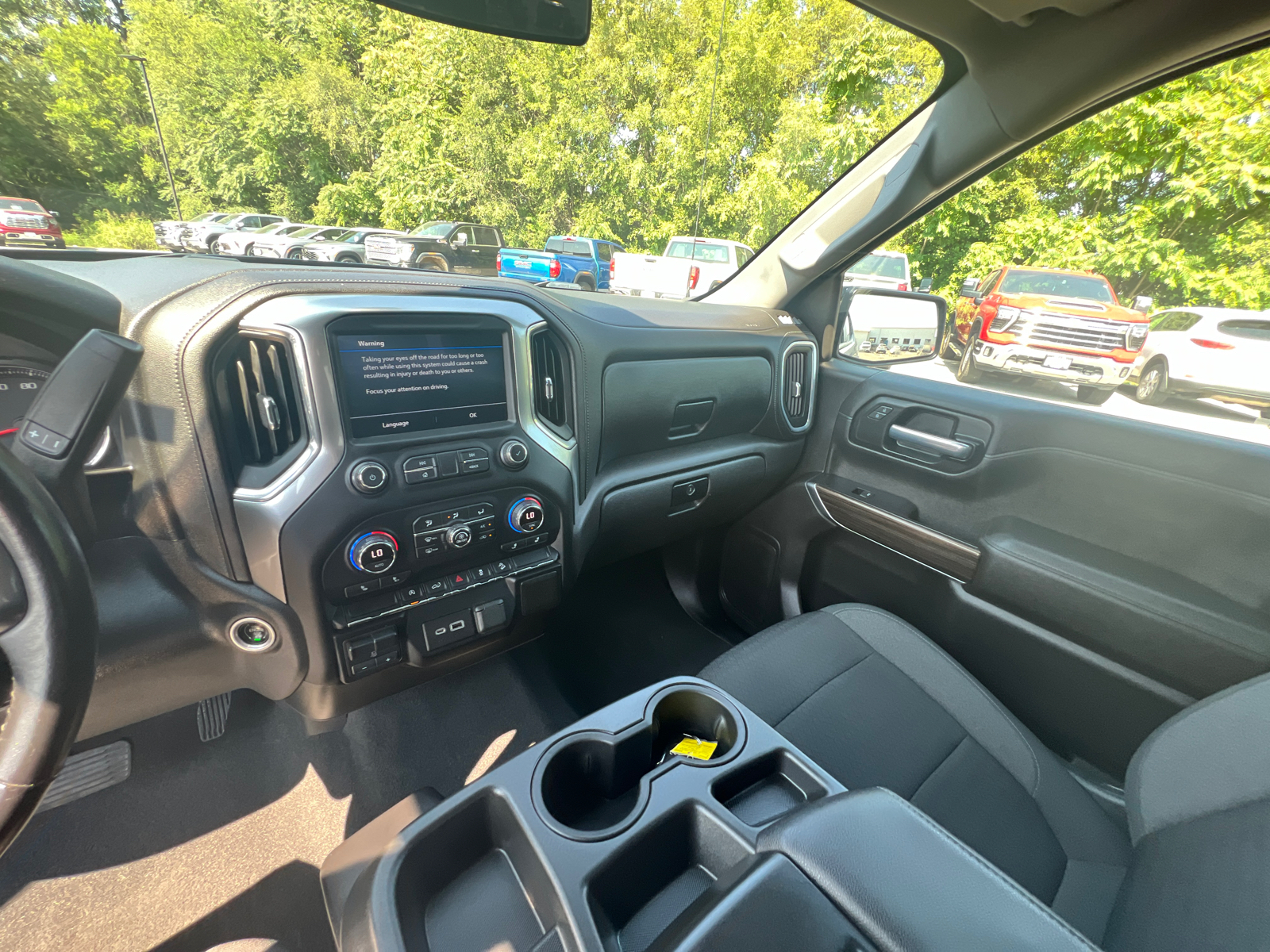 2021 Chevrolet Silverado 1500 RST 27