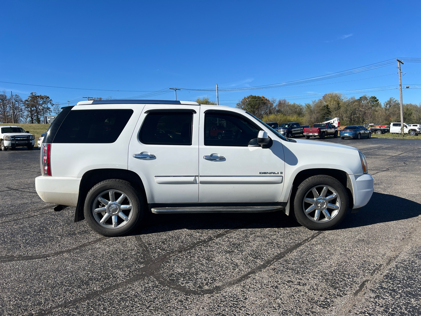 2008 GMC Yukon Denali  7