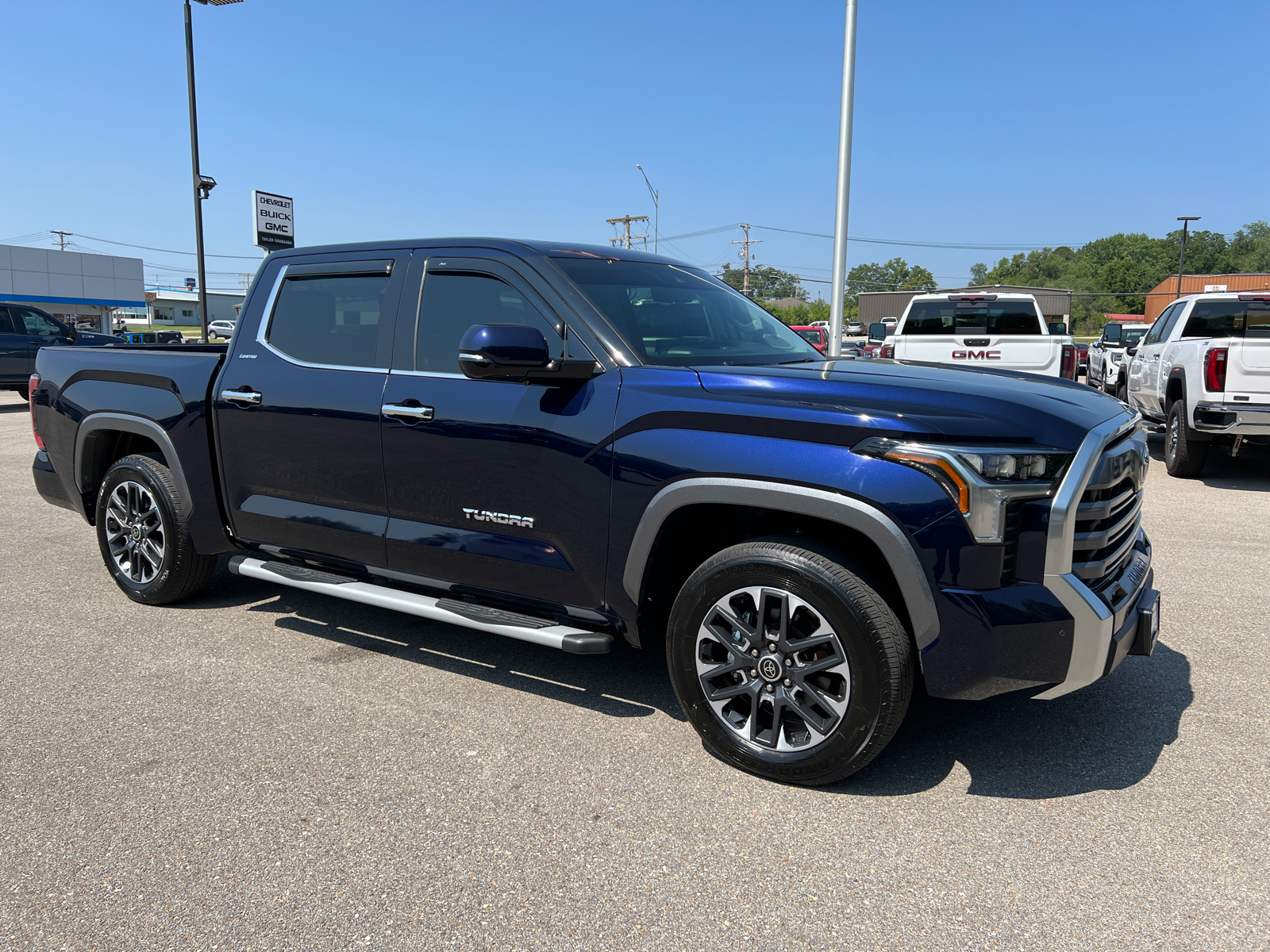 2023 Toyota Tundra 4WD Limited 3