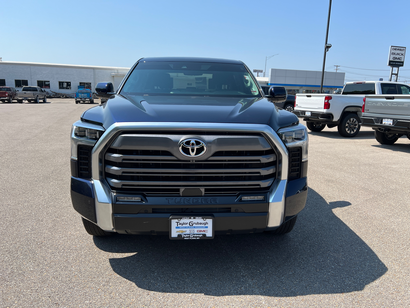 2023 Toyota Tundra 4WD Limited 5