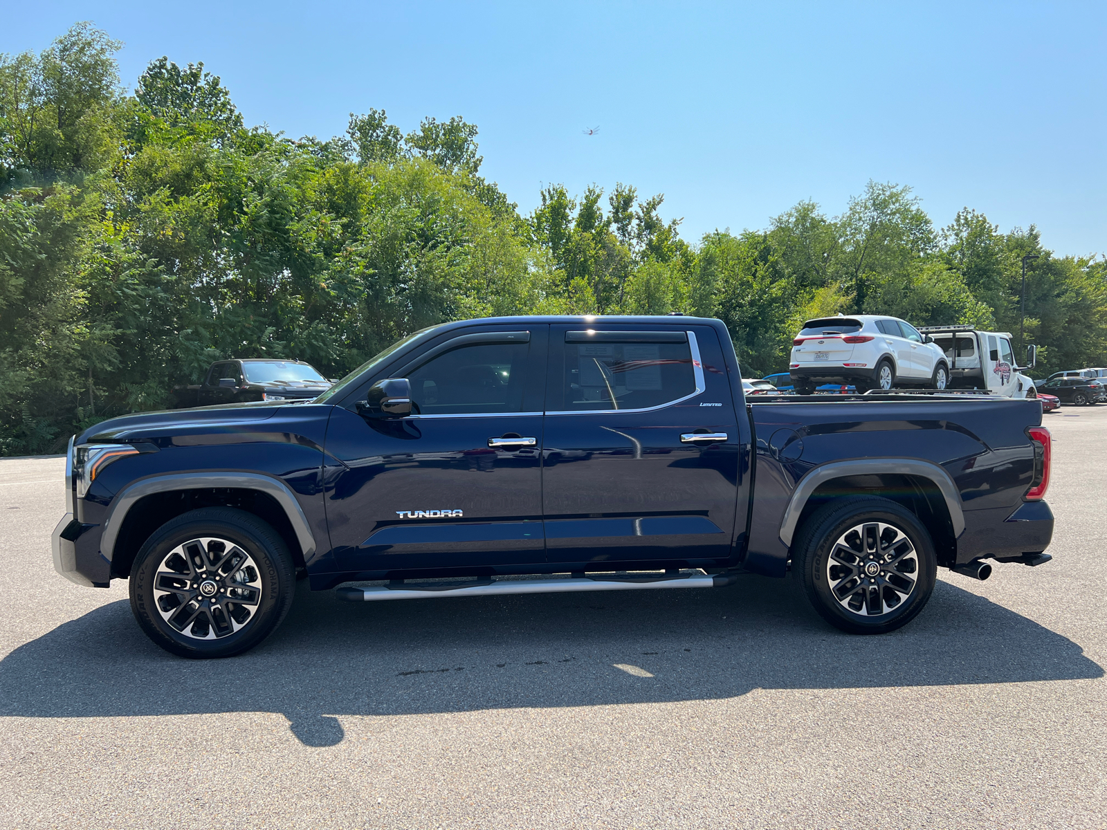 2023 Toyota Tundra 4WD Limited 8