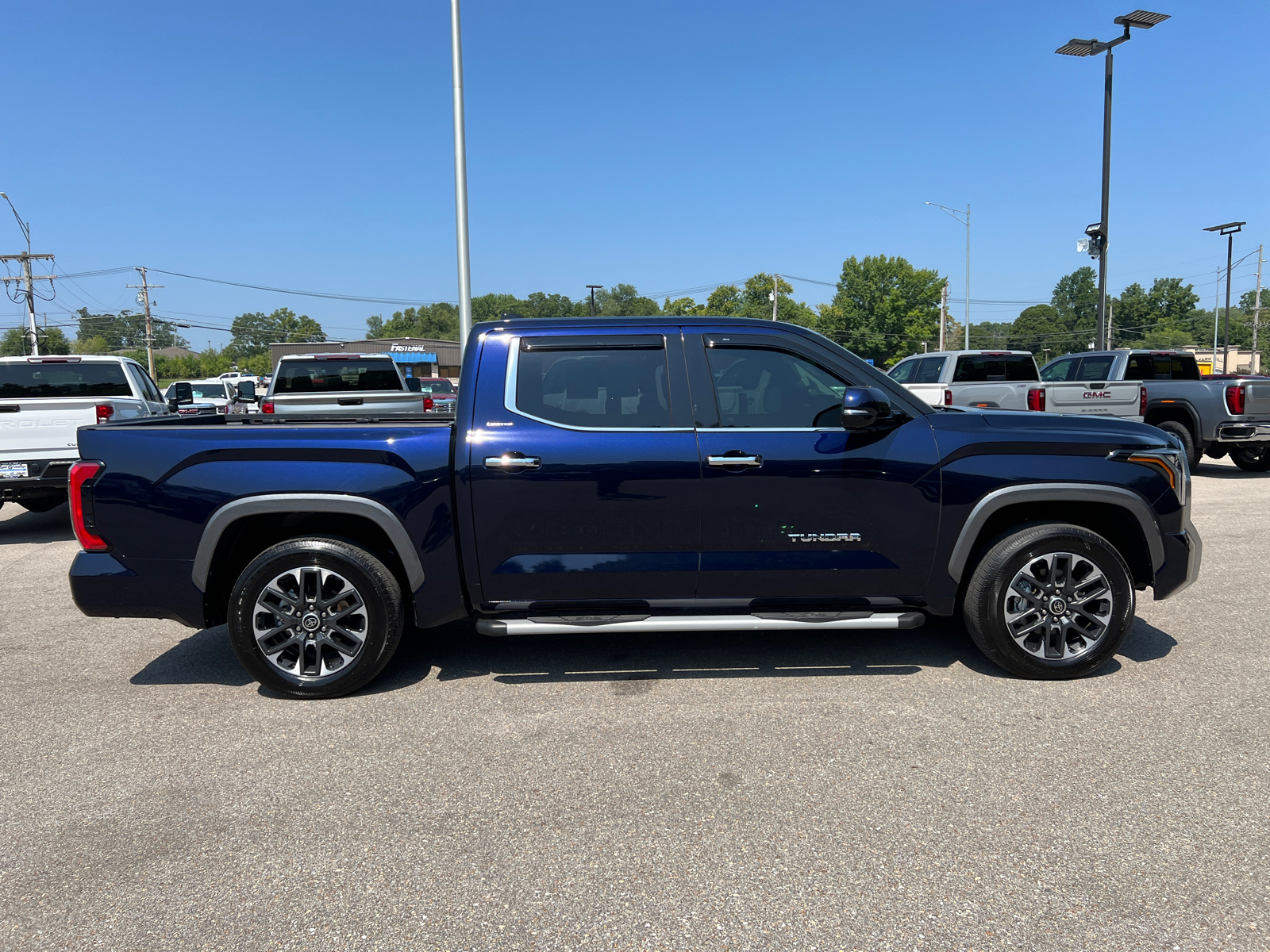 2023 Toyota Tundra 4WD Limited 15