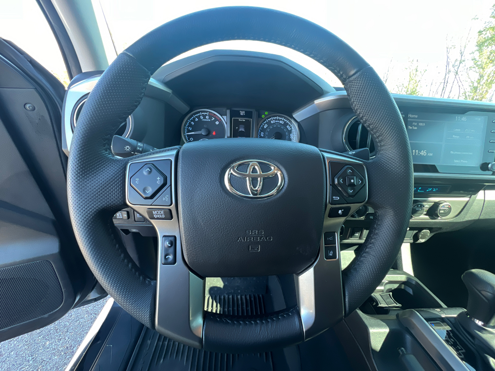 2022 Toyota Tacoma 4WD  23