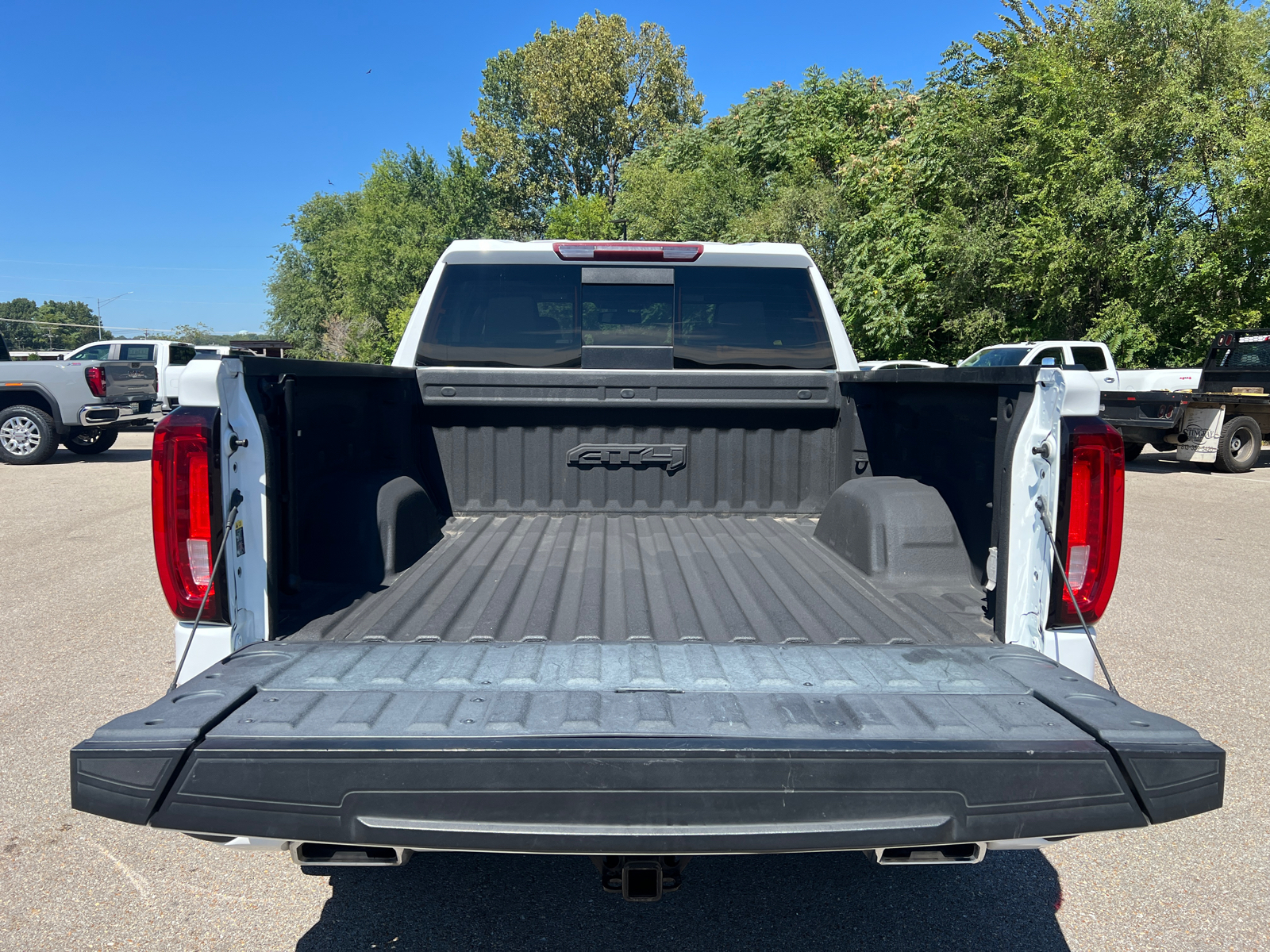 2021 GMC Sierra 1500 AT4 12