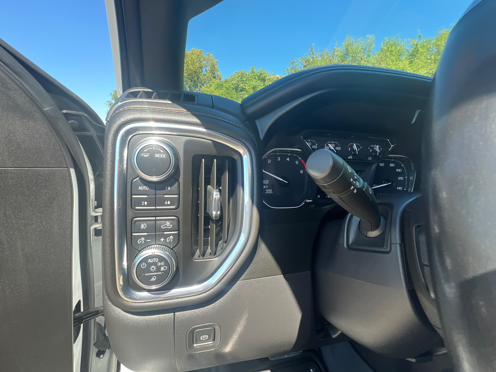 2021 GMC Sierra 1500 AT4 21