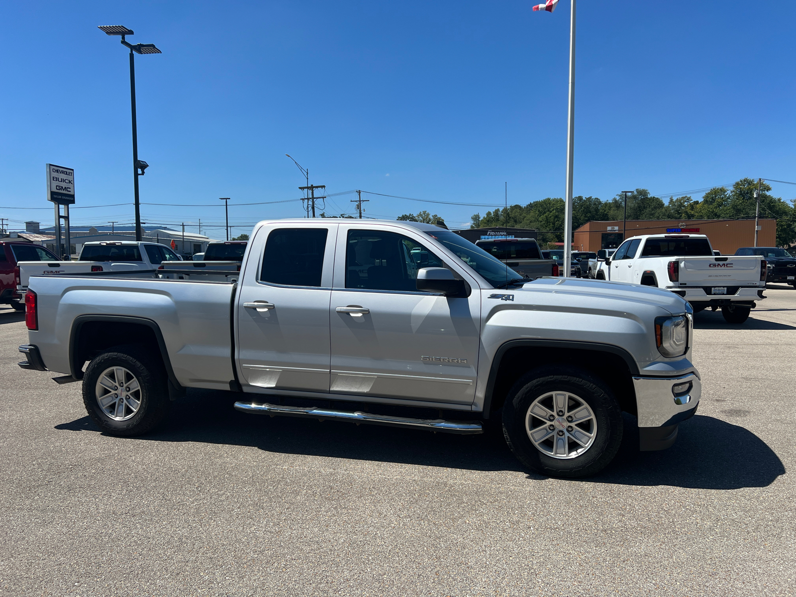 2016 GMC Sierra 1500 SLE 3