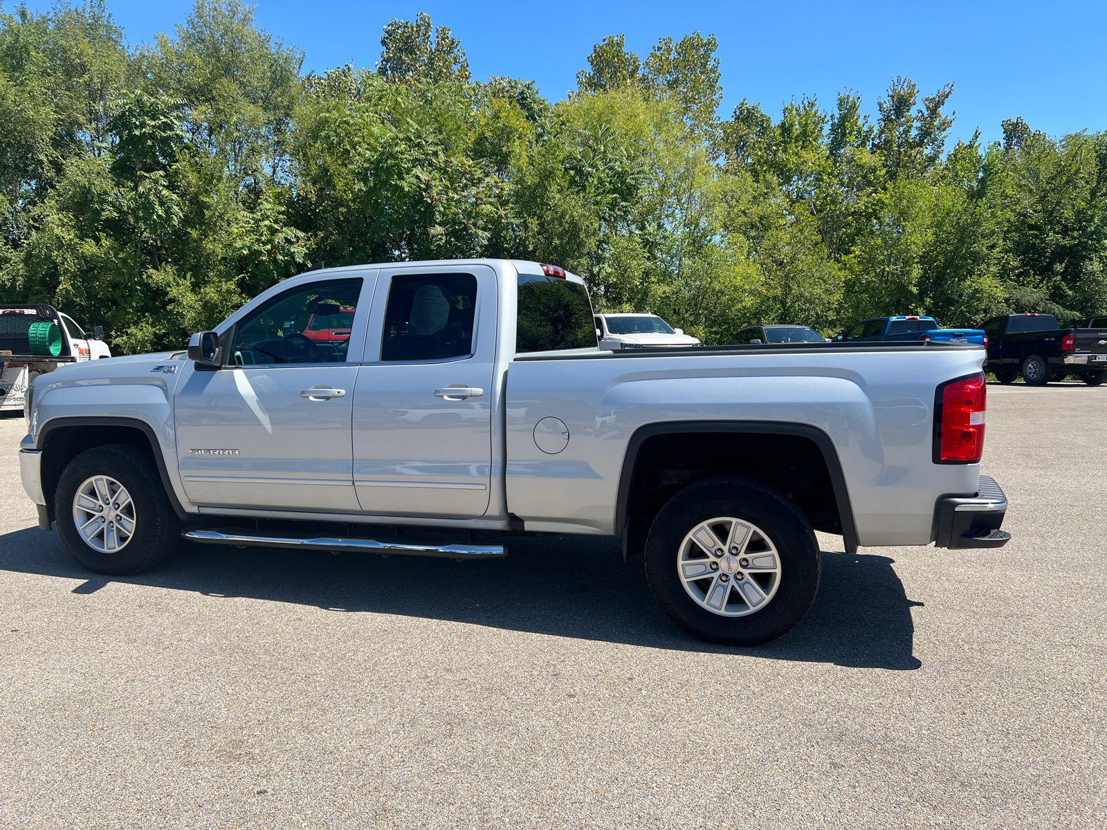 2016 GMC Sierra 1500 SLE 9