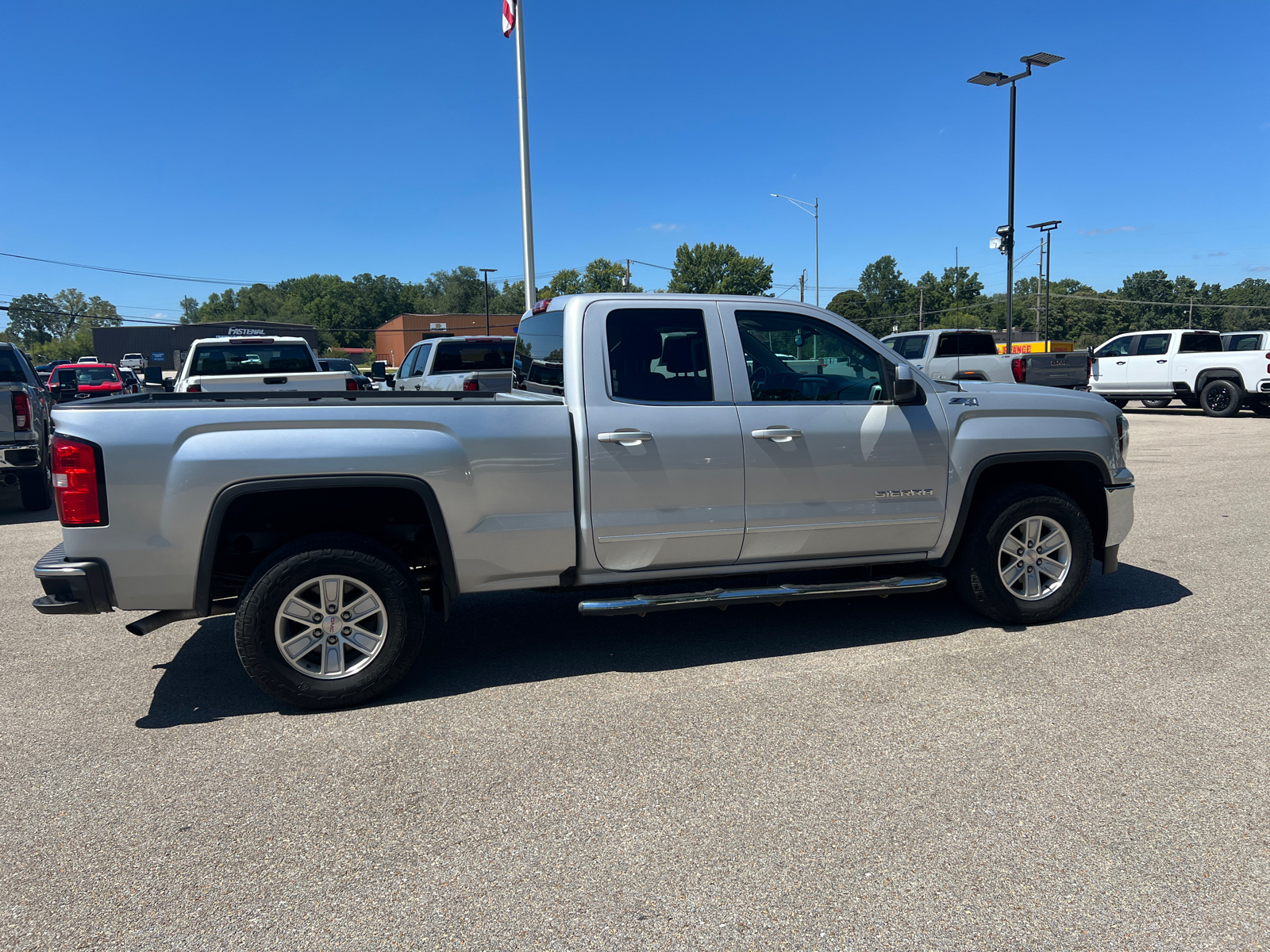 2016 GMC Sierra 1500 SLE 12