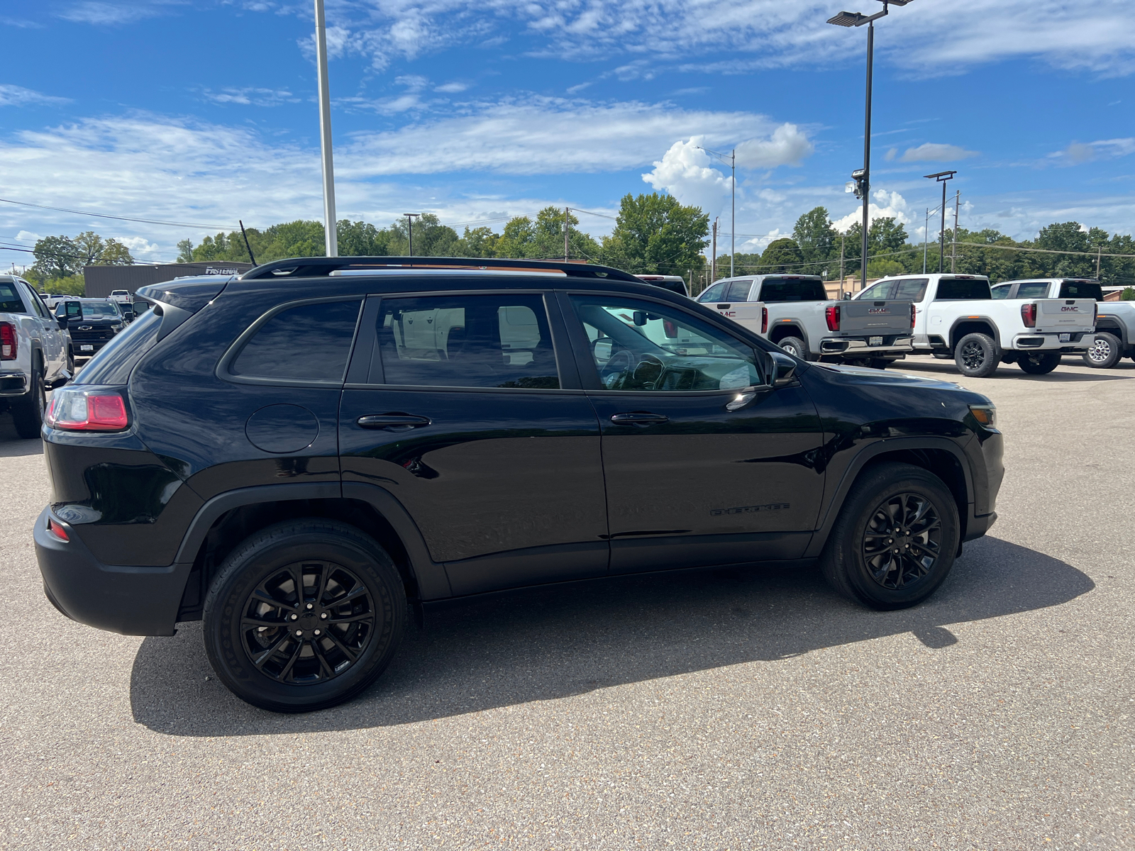 2023 Jeep Cherokee  14