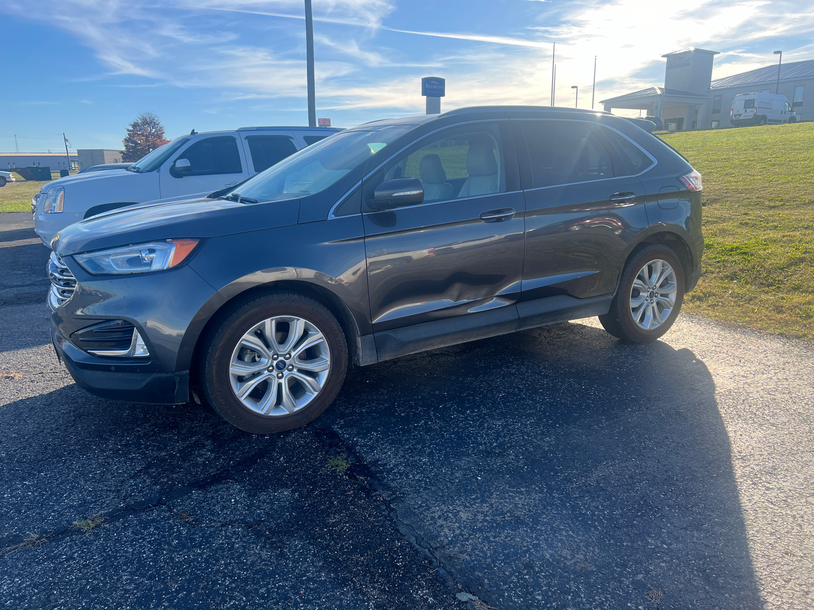 2020 Ford Edge  3