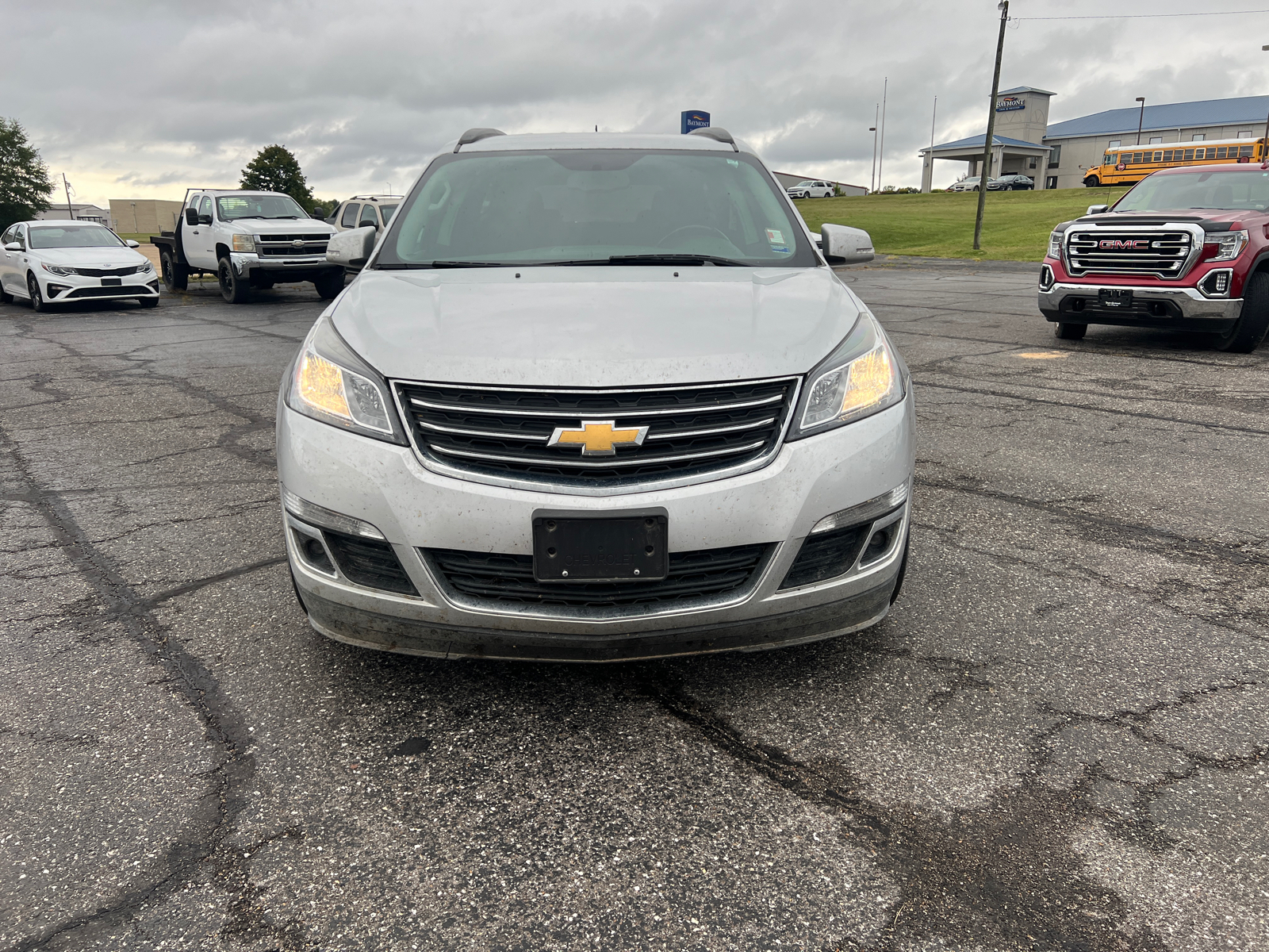 2017 Chevrolet Traverse LT 2