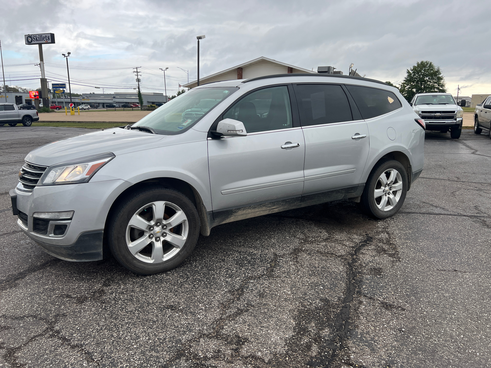 2017 Chevrolet Traverse LT 3