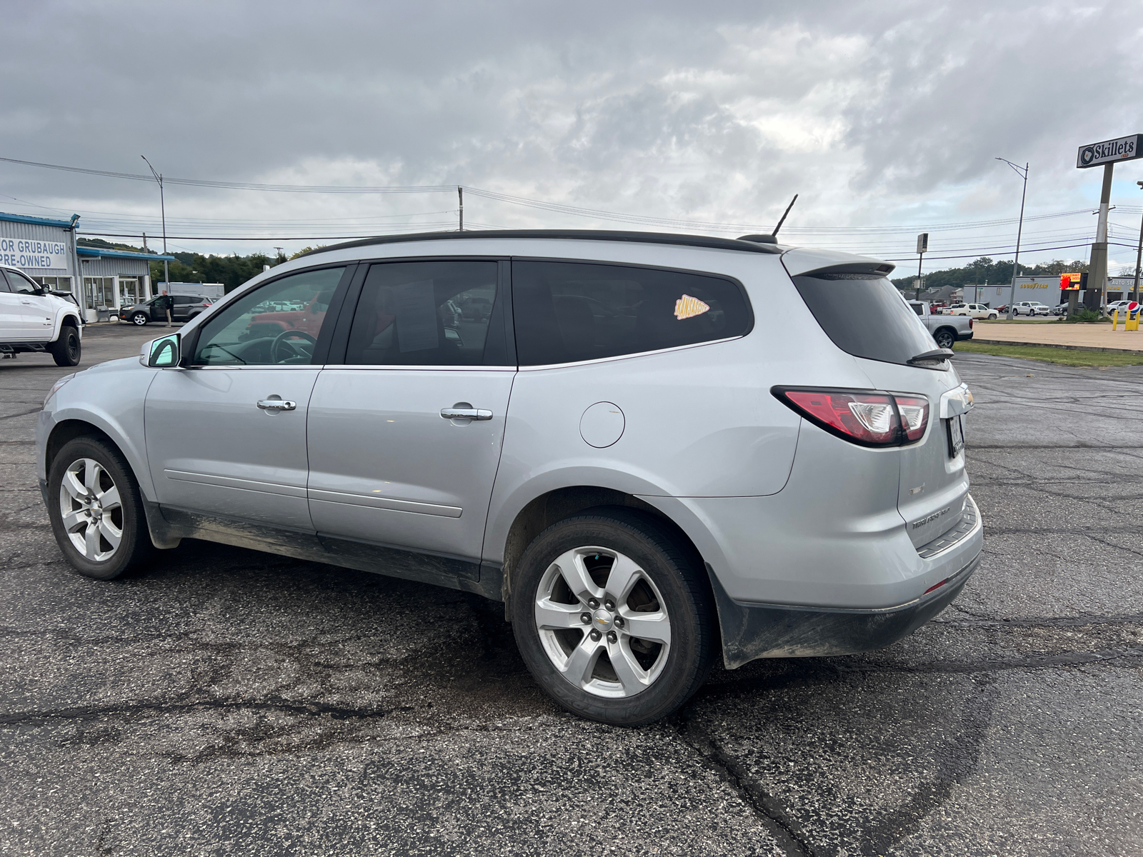 2017 Chevrolet Traverse LT 5