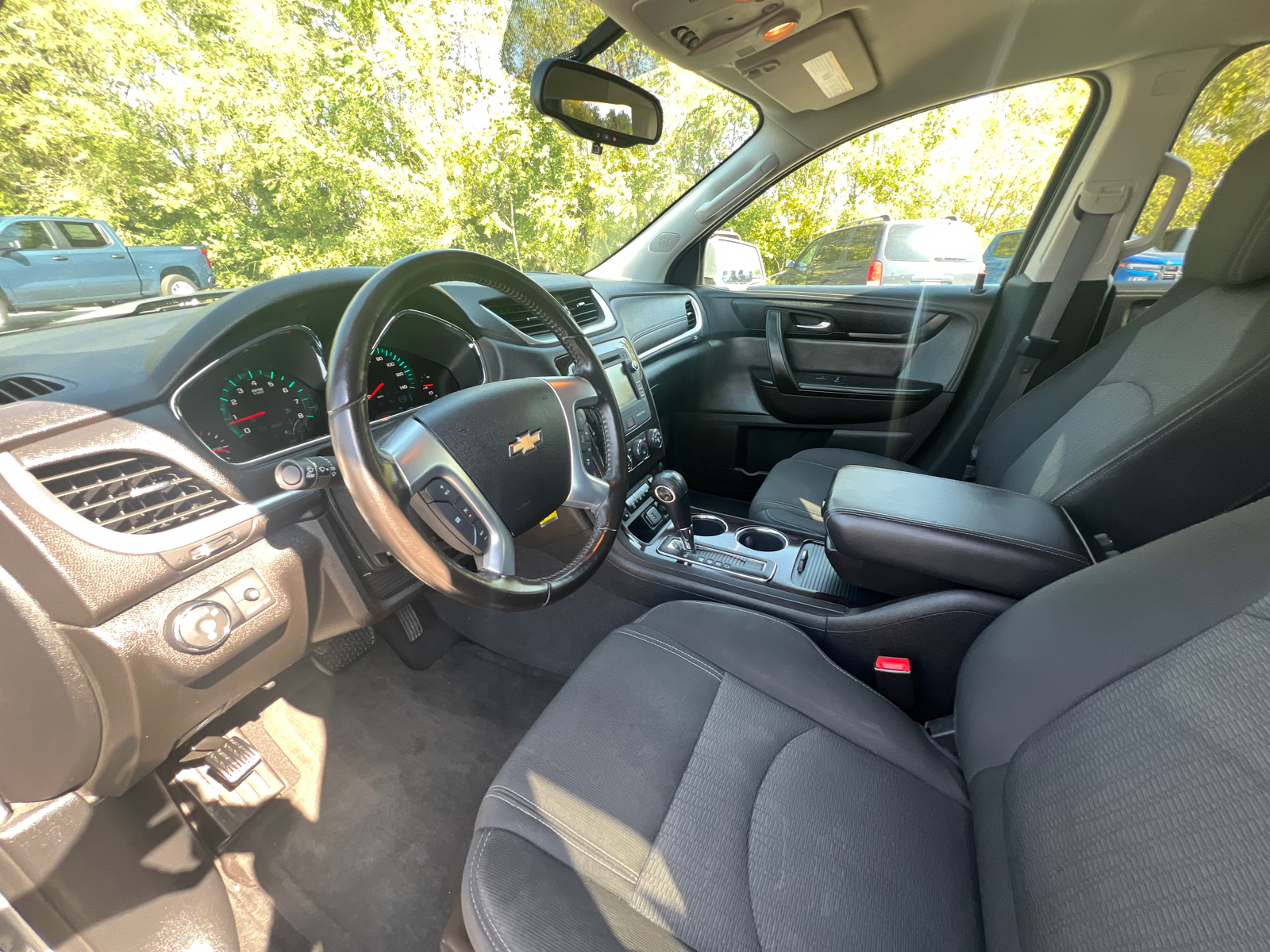 2017 Chevrolet Traverse LT 19