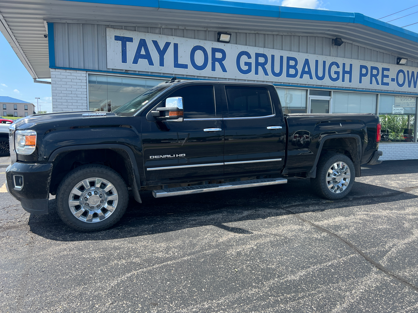 2019 GMC Sierra 2500HD Denali 2