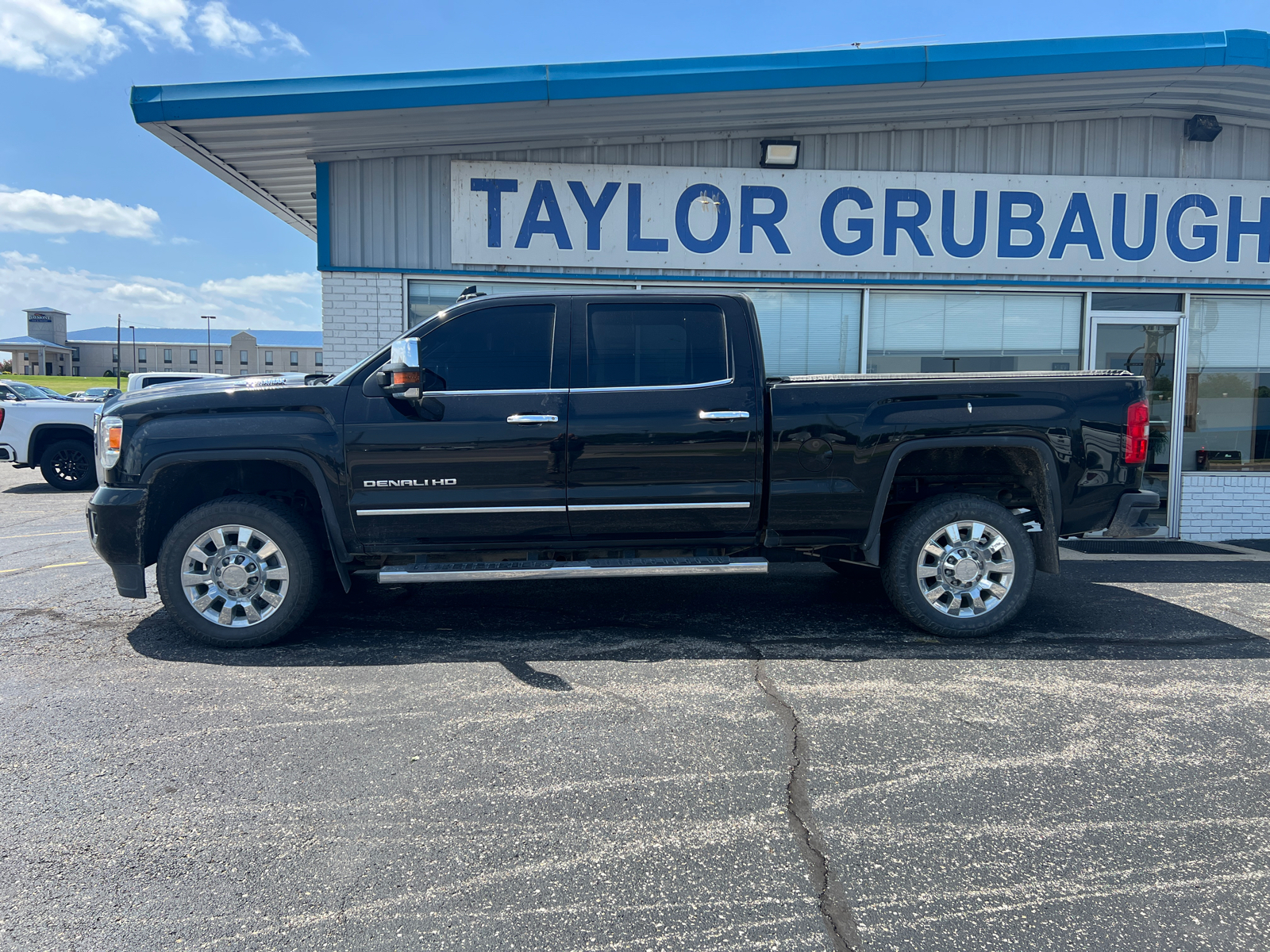 2019 GMC Sierra 2500HD Denali 3