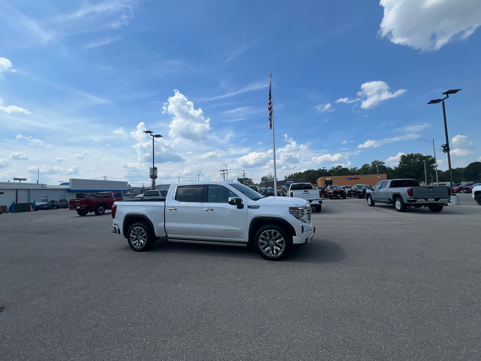 2023 GMC Sierra 1500 Denali 2