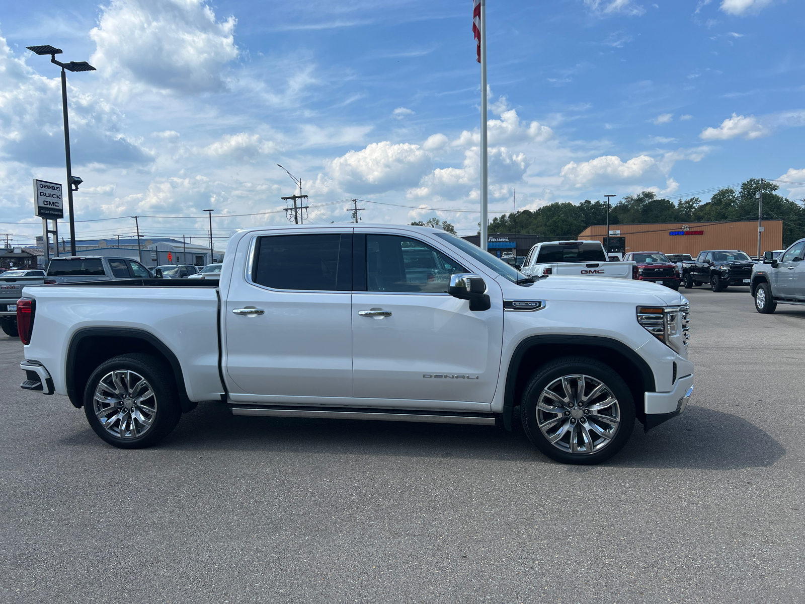 2023 GMC Sierra 1500 Denali 3