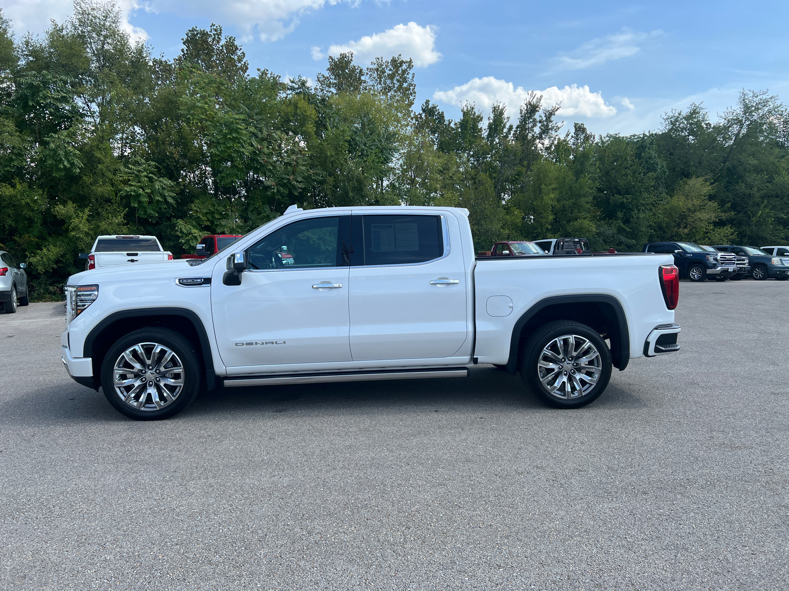 2023 GMC Sierra 1500 Denali 8