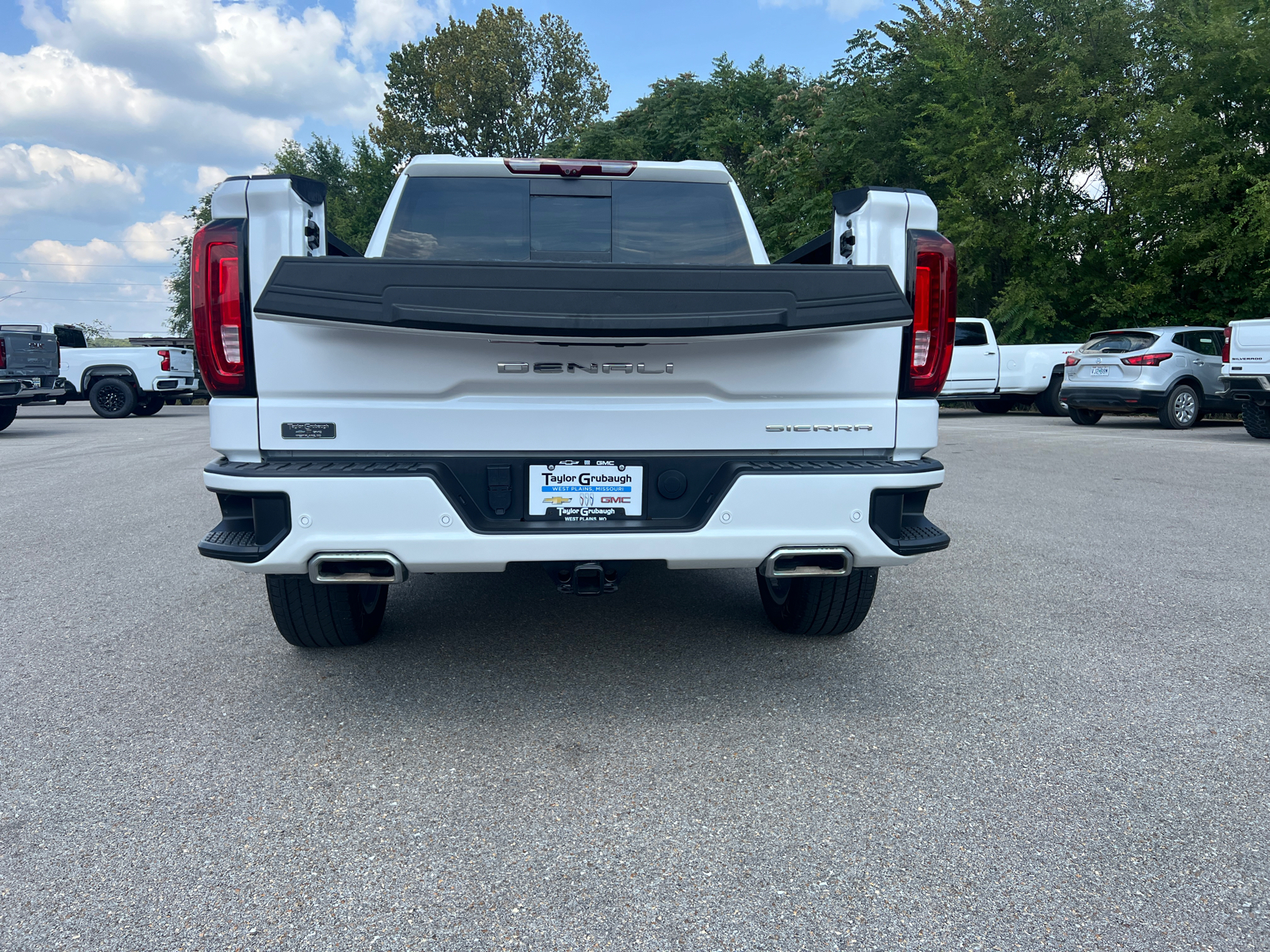 2023 GMC Sierra 1500 Denali 11