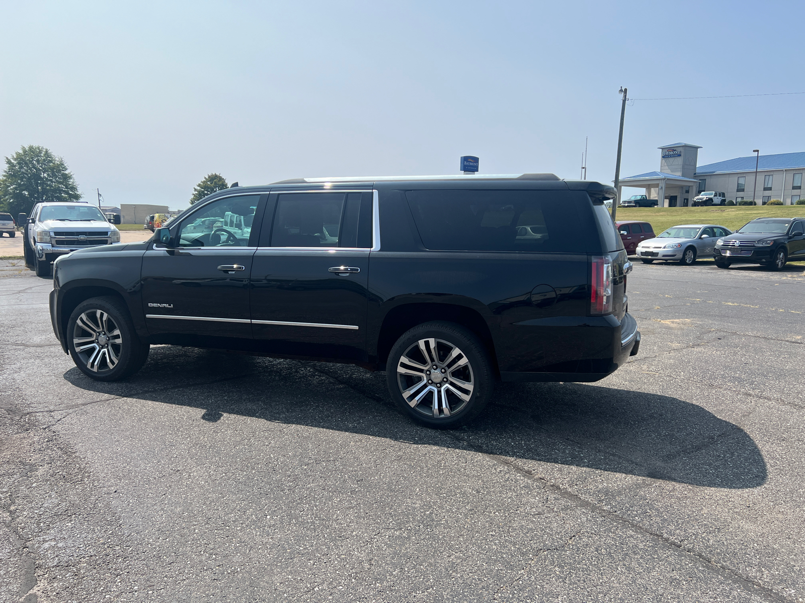 2018 GMC Yukon XL Denali 4