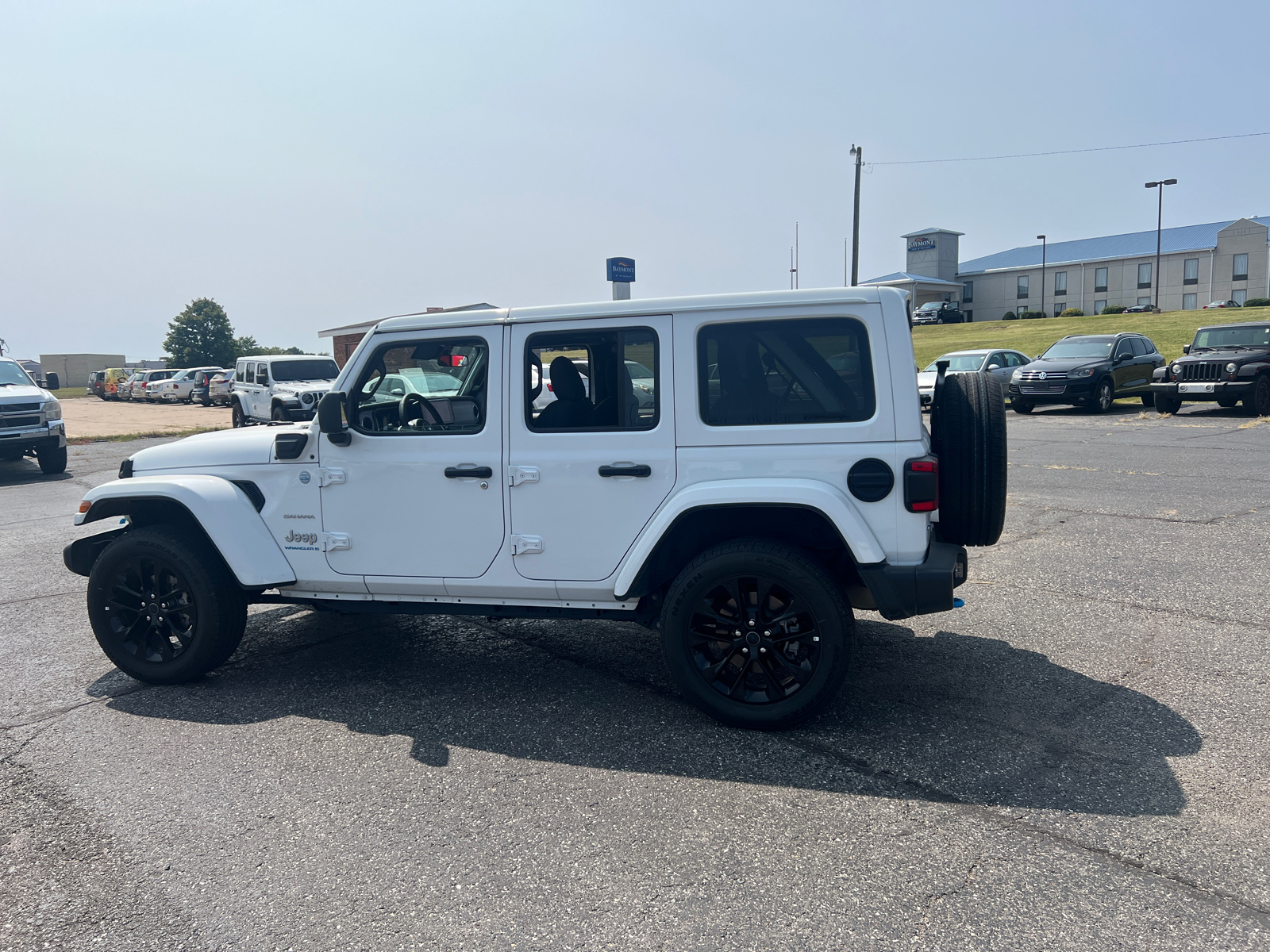 2024 Jeep Wrangler 4xe Sahara 4