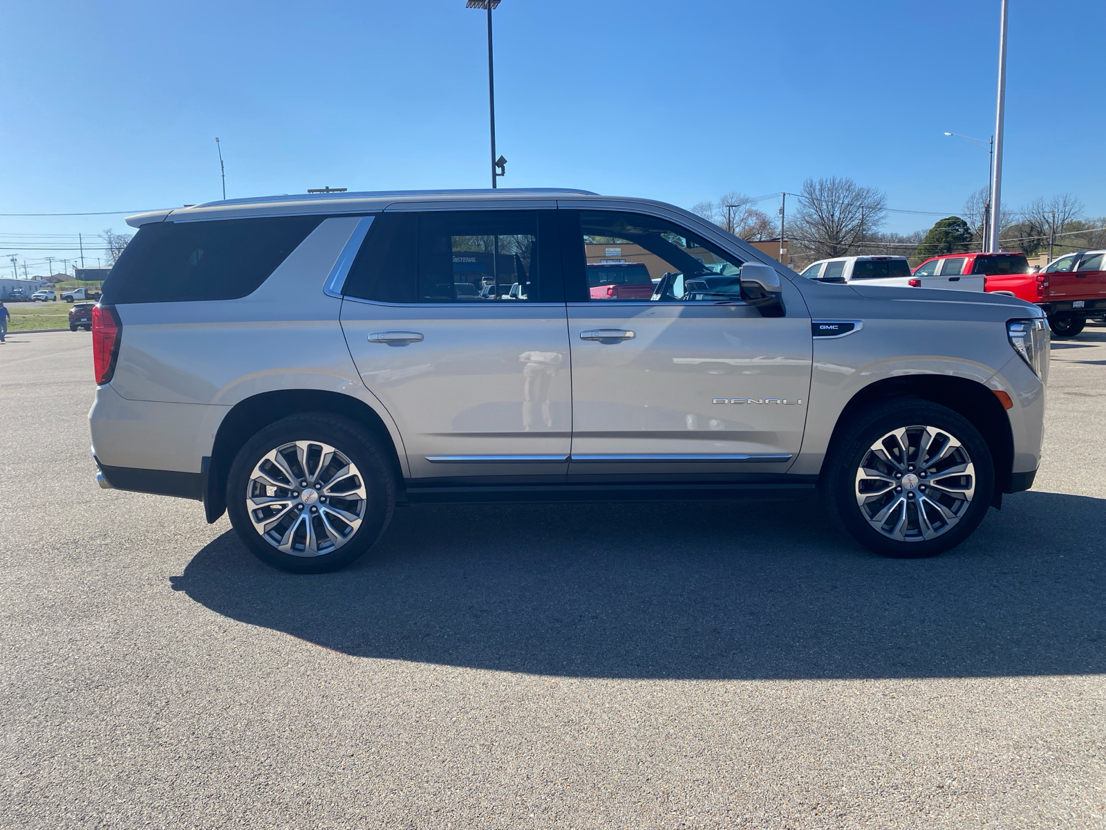 2021 GMC Yukon Denali 8