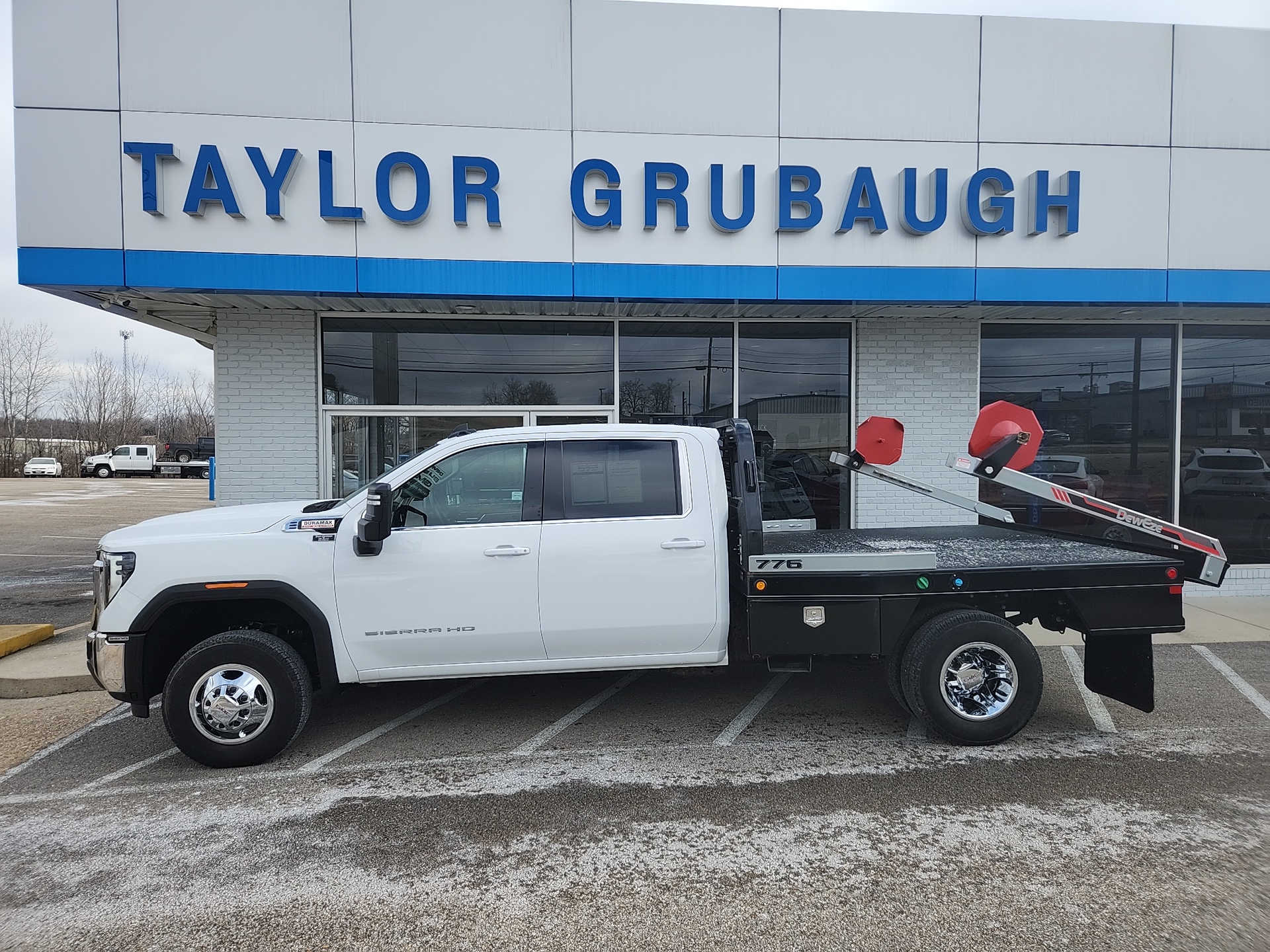 2024 GMC Sierra 3500HD SLE 1