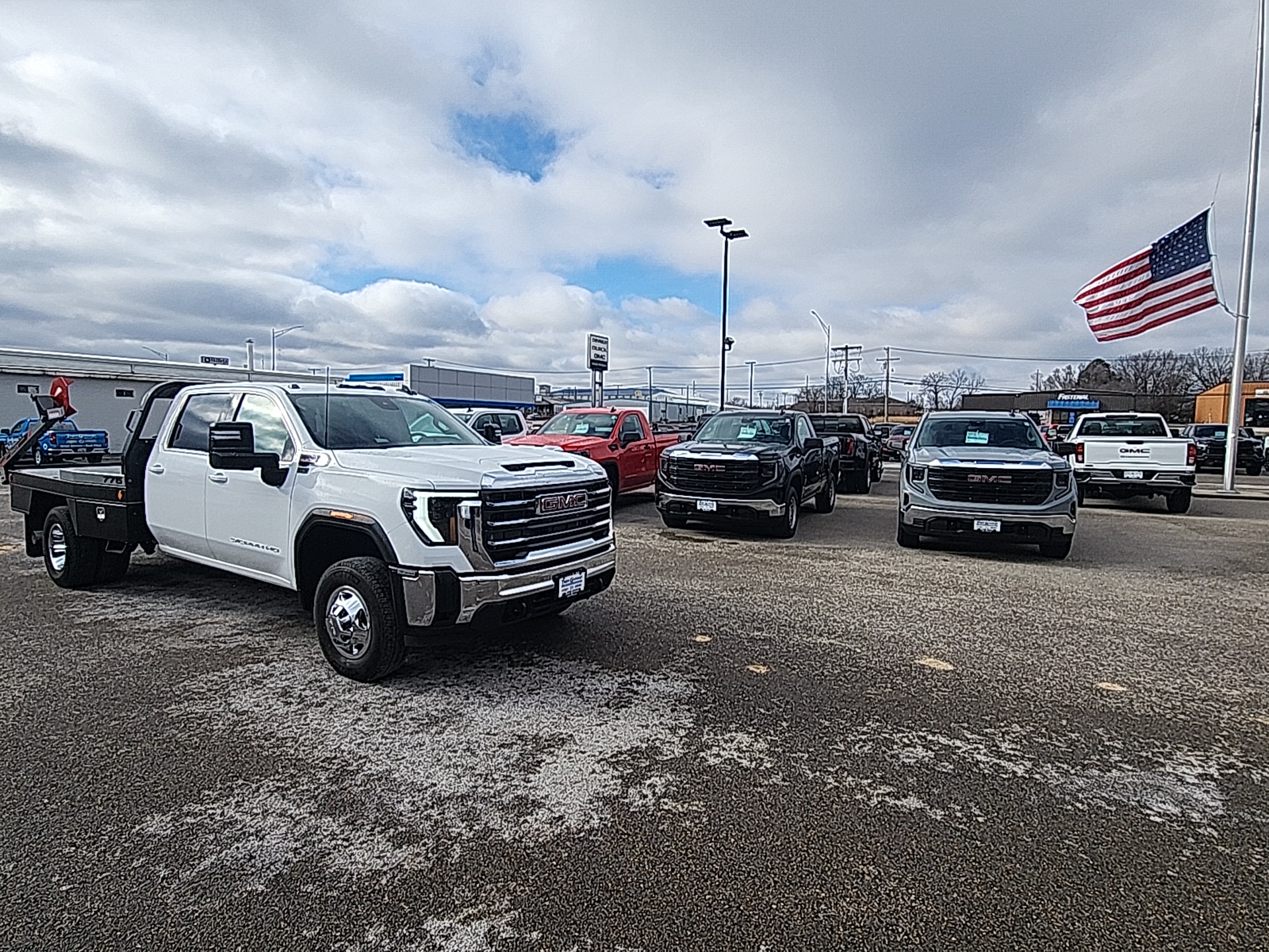 2024 GMC Sierra 3500HD SLE 2