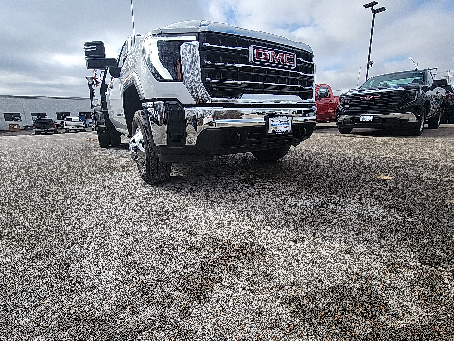 2024 GMC Sierra 3500HD SLE 12