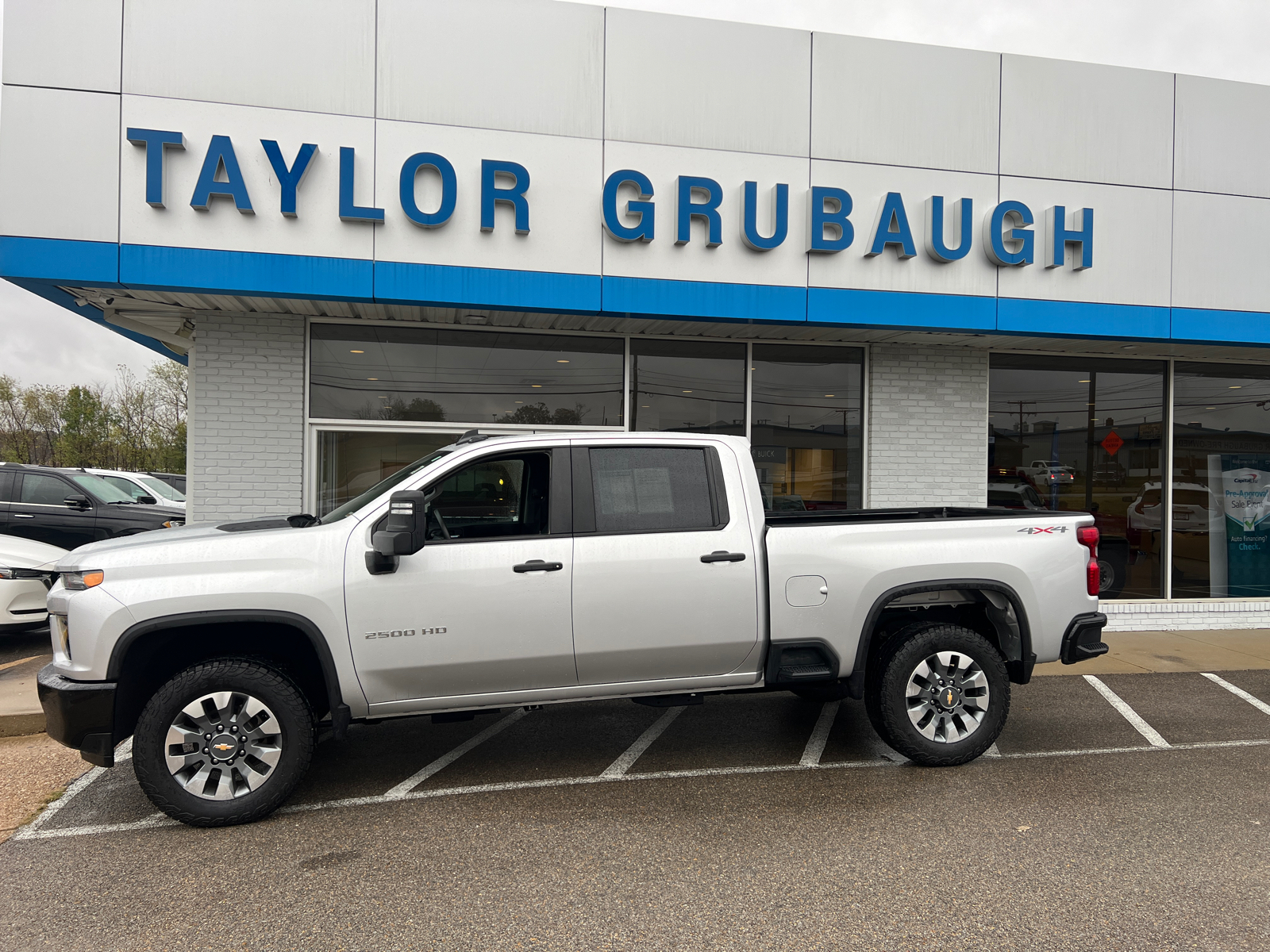 2023 Chevrolet Silverado 2500HD Custom 1