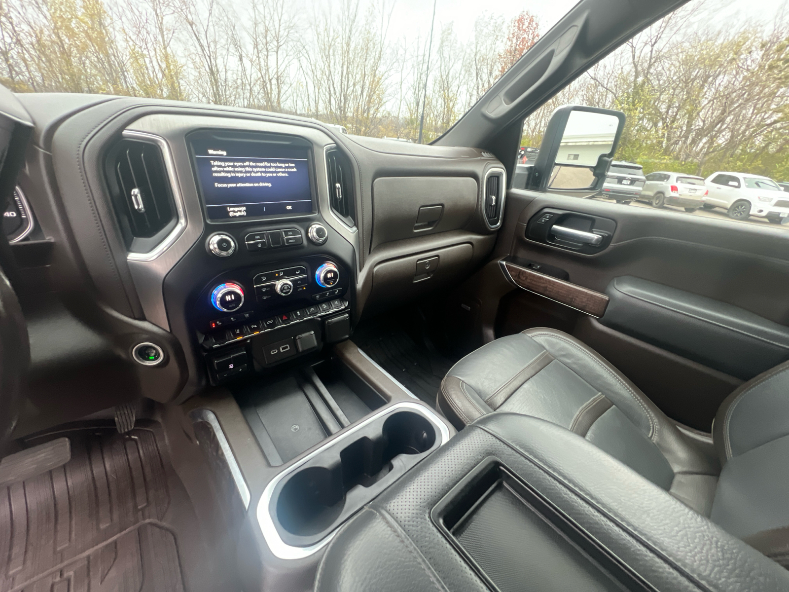 2022 GMC Sierra 2500HD Denali 23