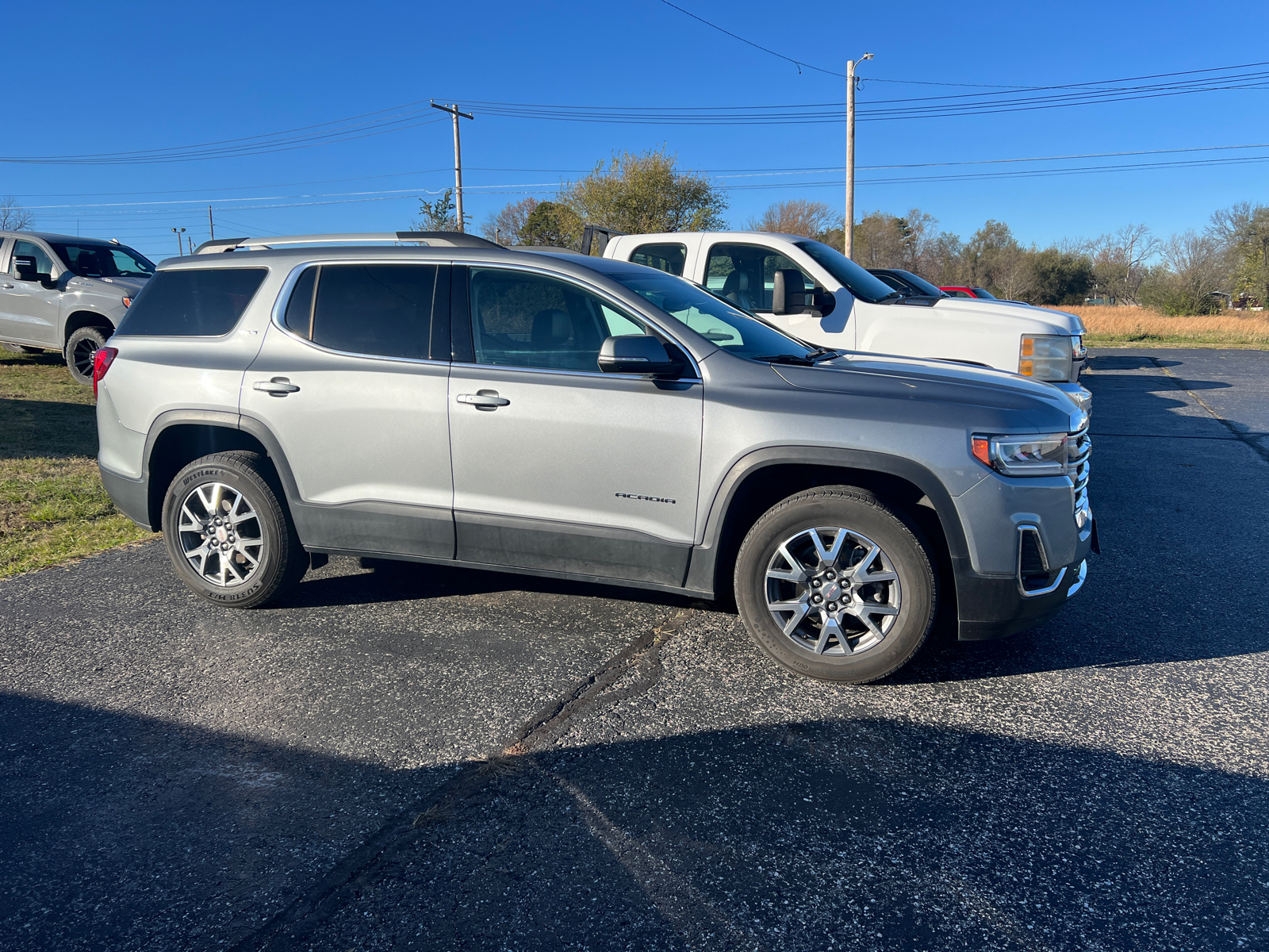 2023 GMC Acadia  2