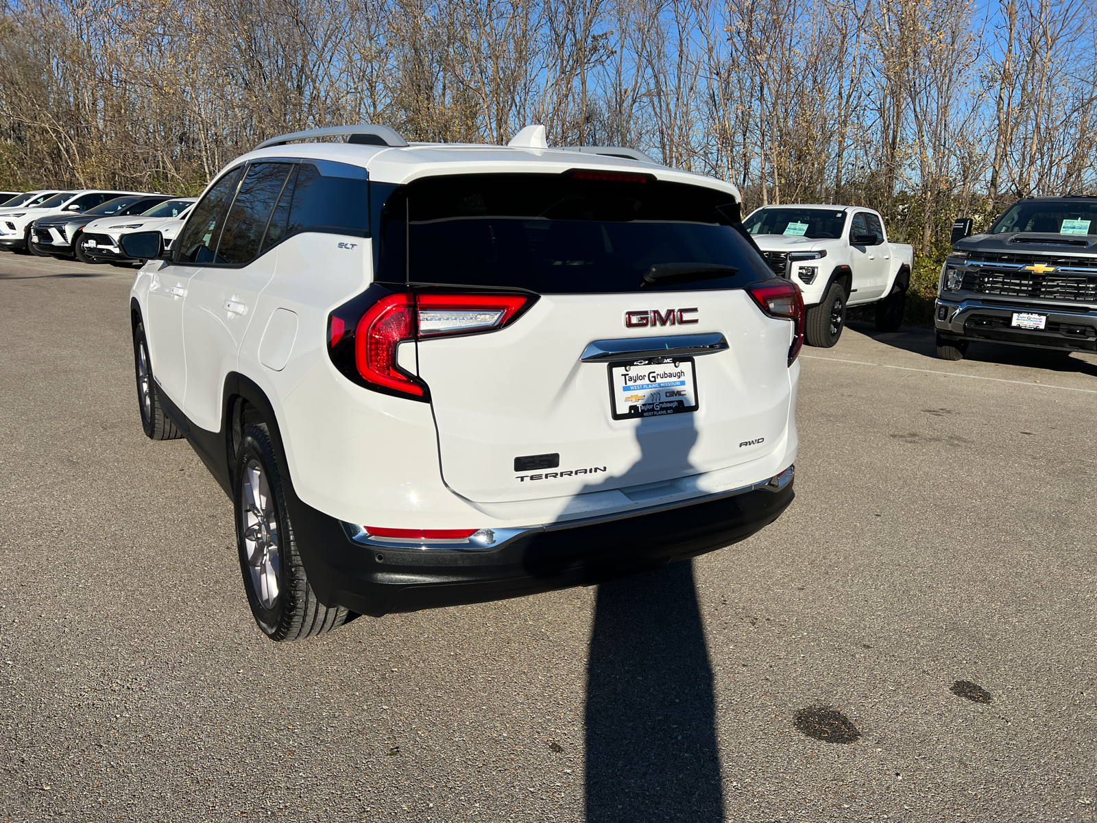 2023 GMC Terrain SLT 12