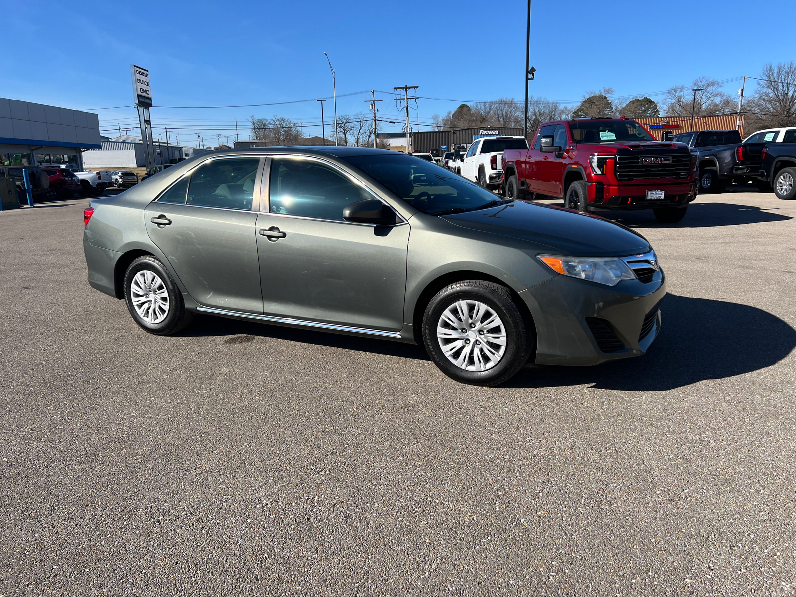 2014 Toyota Camry  3