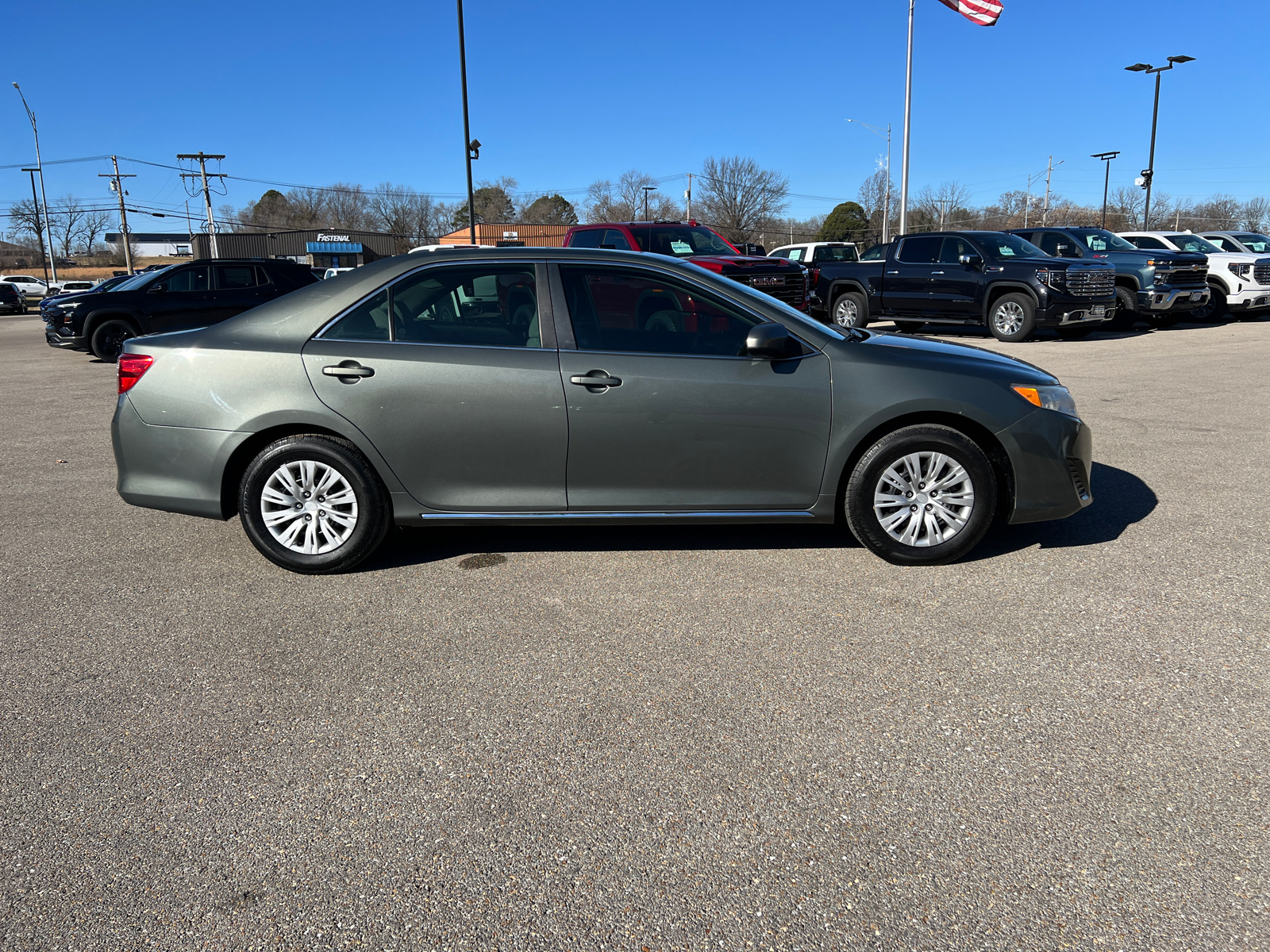 2014 Toyota Camry  4