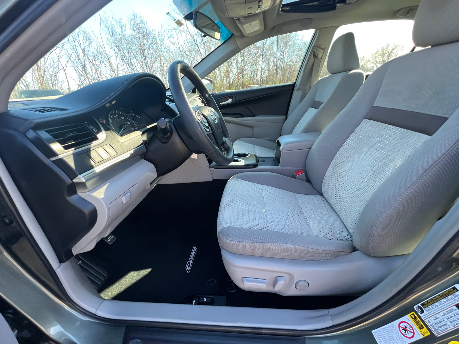 2014 Toyota Camry  15