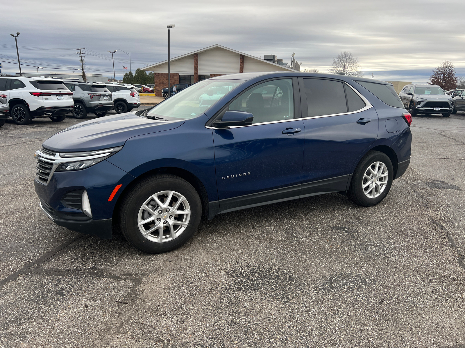 2023 Chevrolet Equinox LT 4