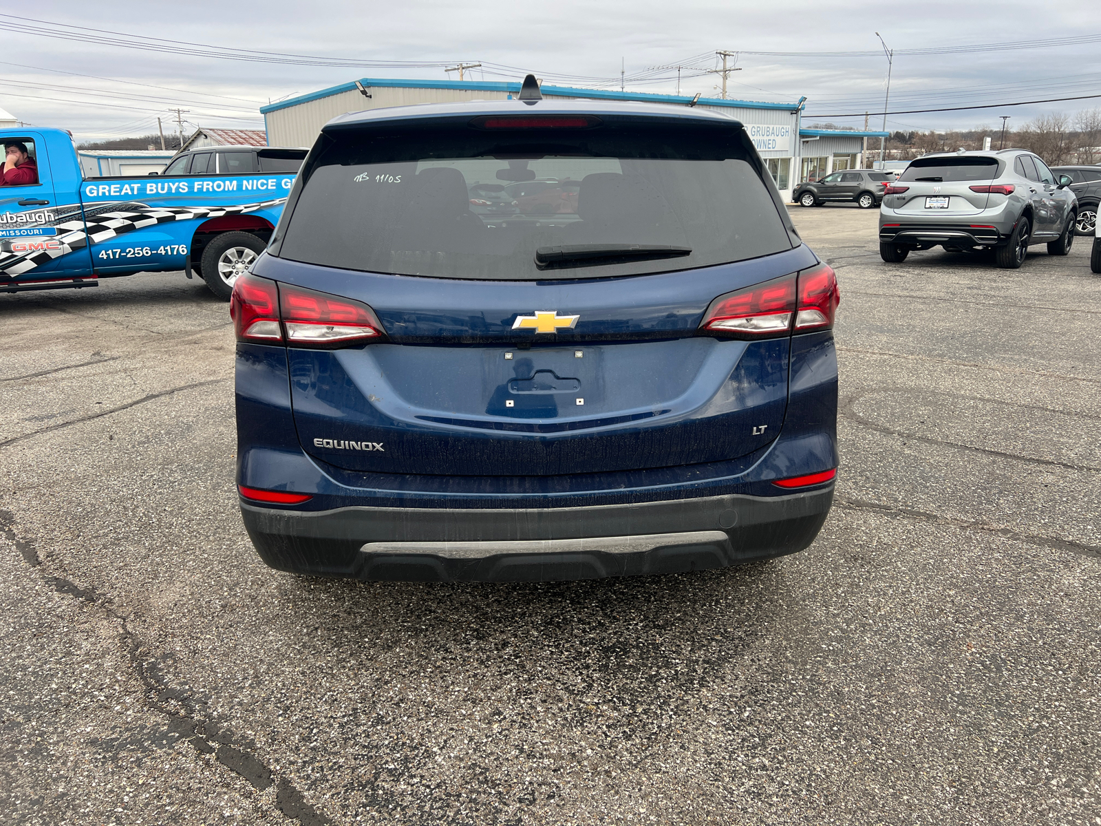 2023 Chevrolet Equinox LT 8