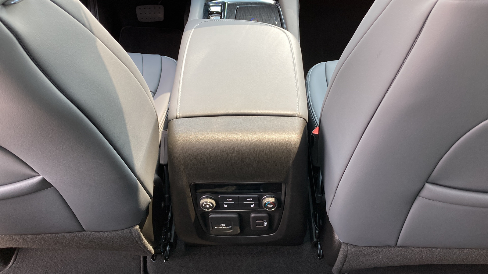 2023 Buick Enclave Premium 19