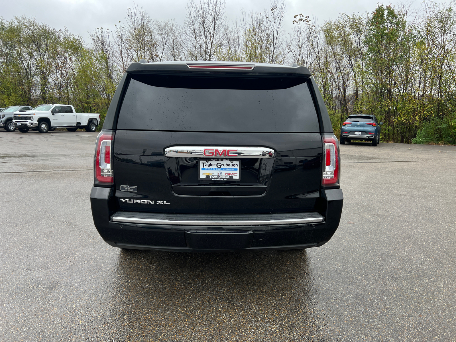 2016 GMC Yukon XL Denali 11