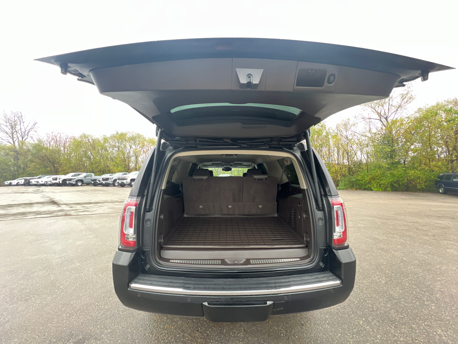 2016 GMC Yukon XL Denali 14