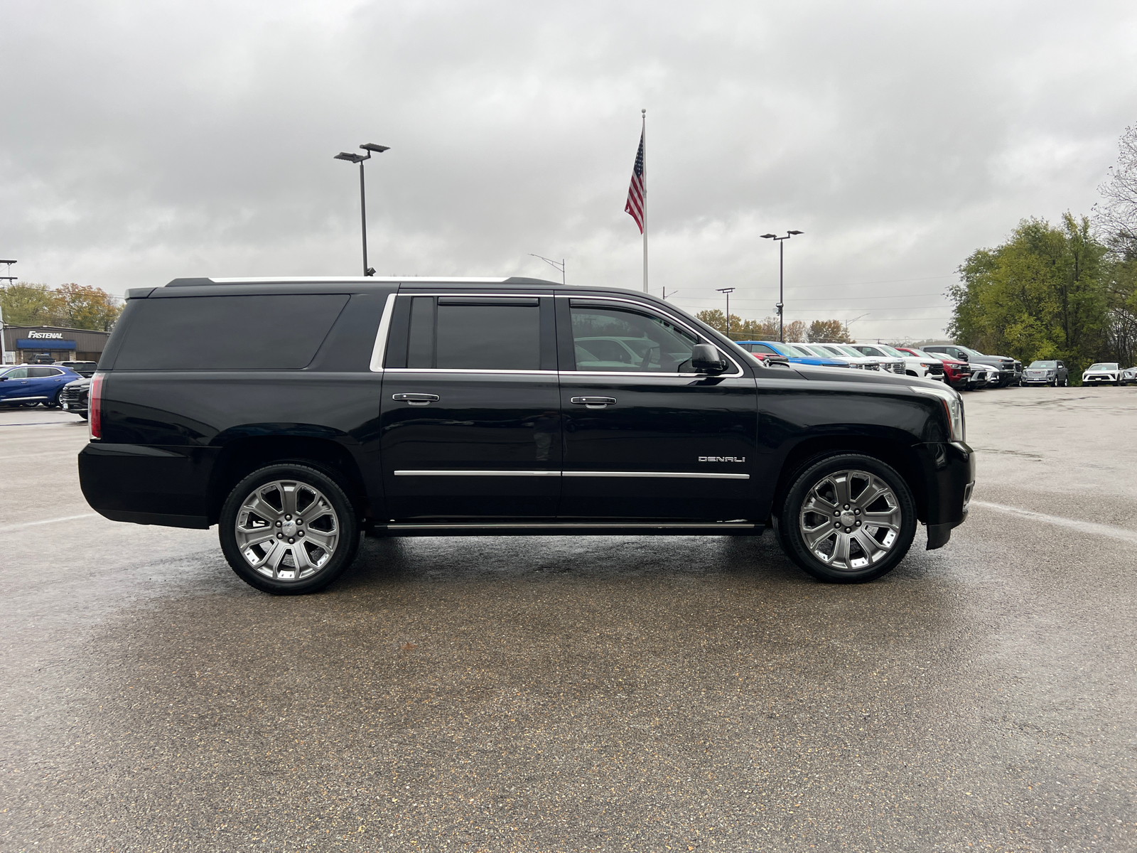 2016 GMC Yukon XL Denali 17