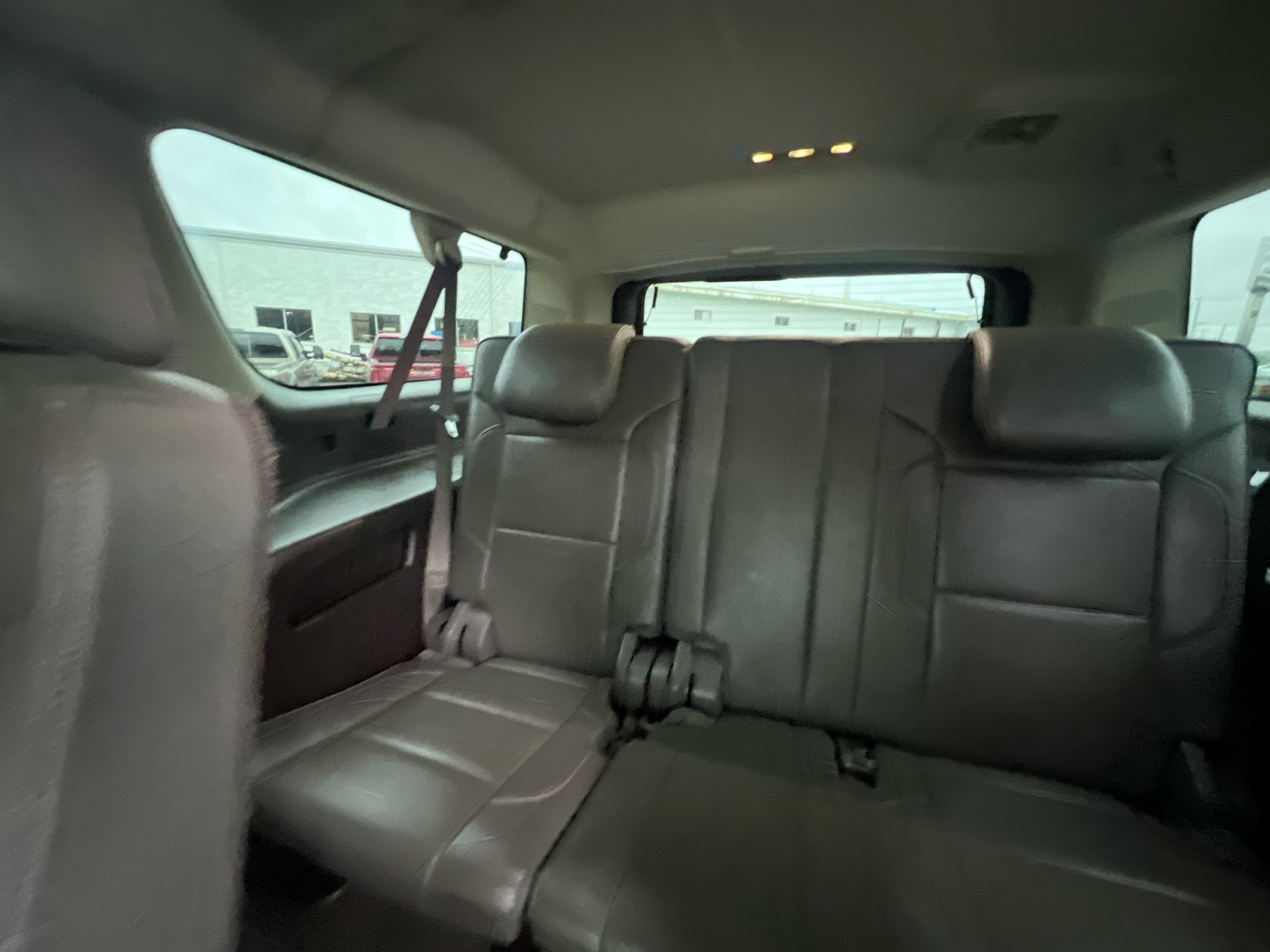 2016 GMC Yukon XL Denali 33