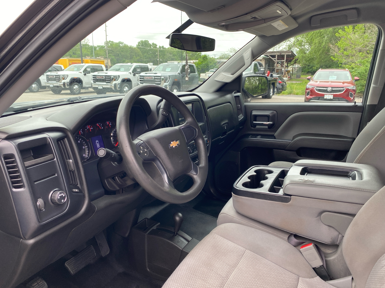 2018 Chevrolet Silverado 1500 Custom 27