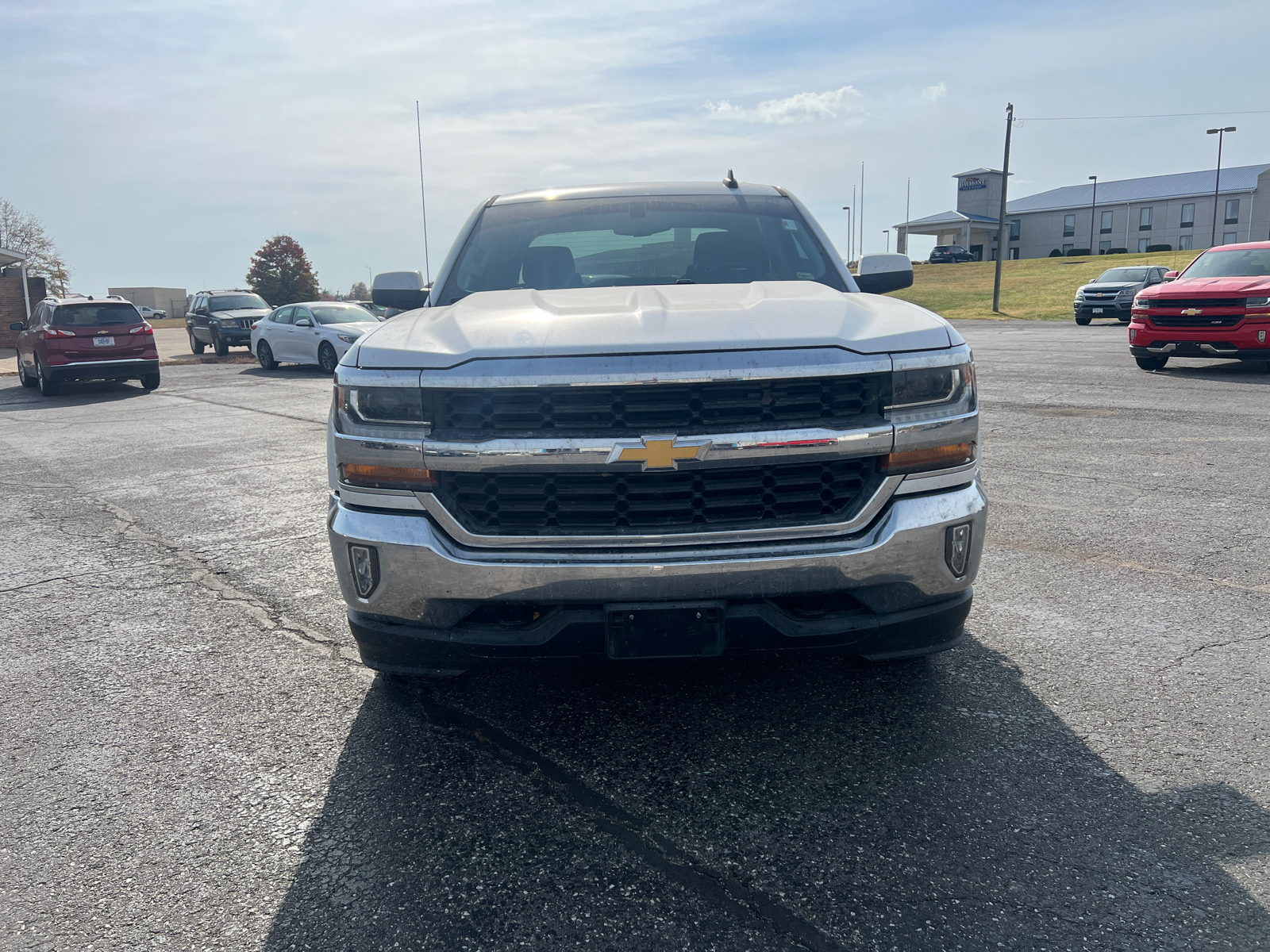 2018 Chevrolet Silverado 1500 LT 2