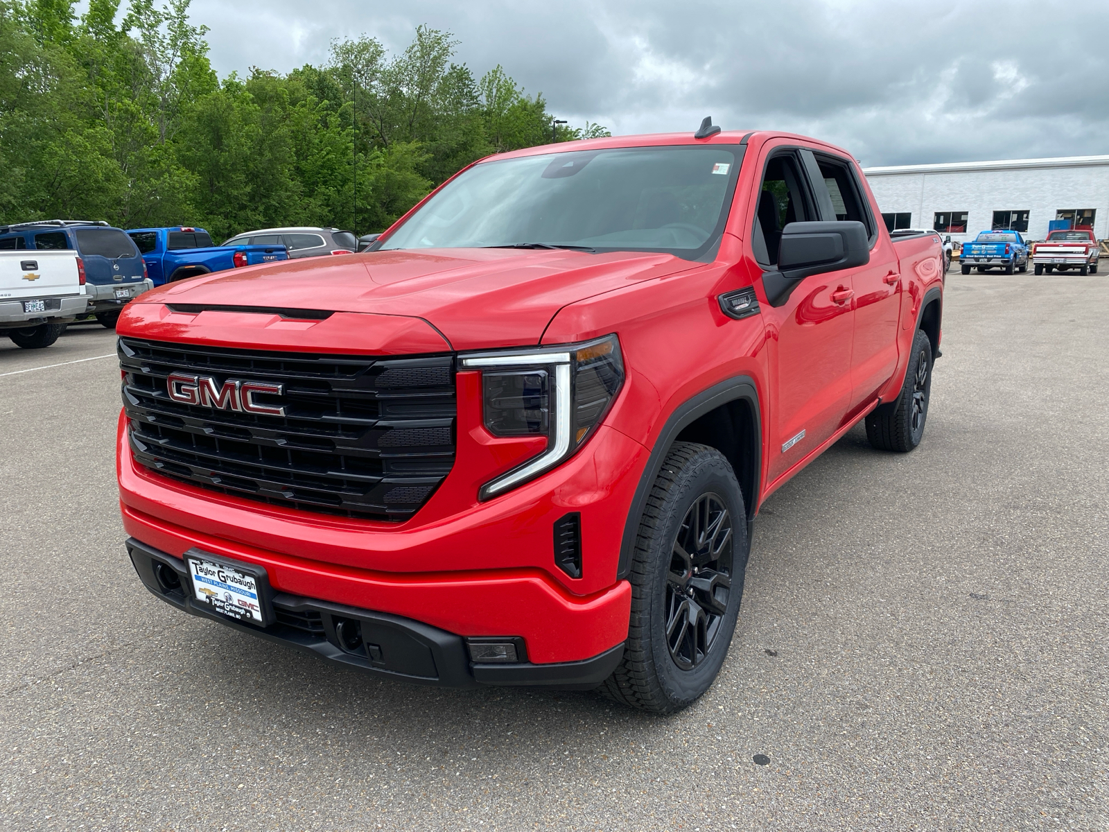 2024 GMC Sierra 1500 Elevation 11