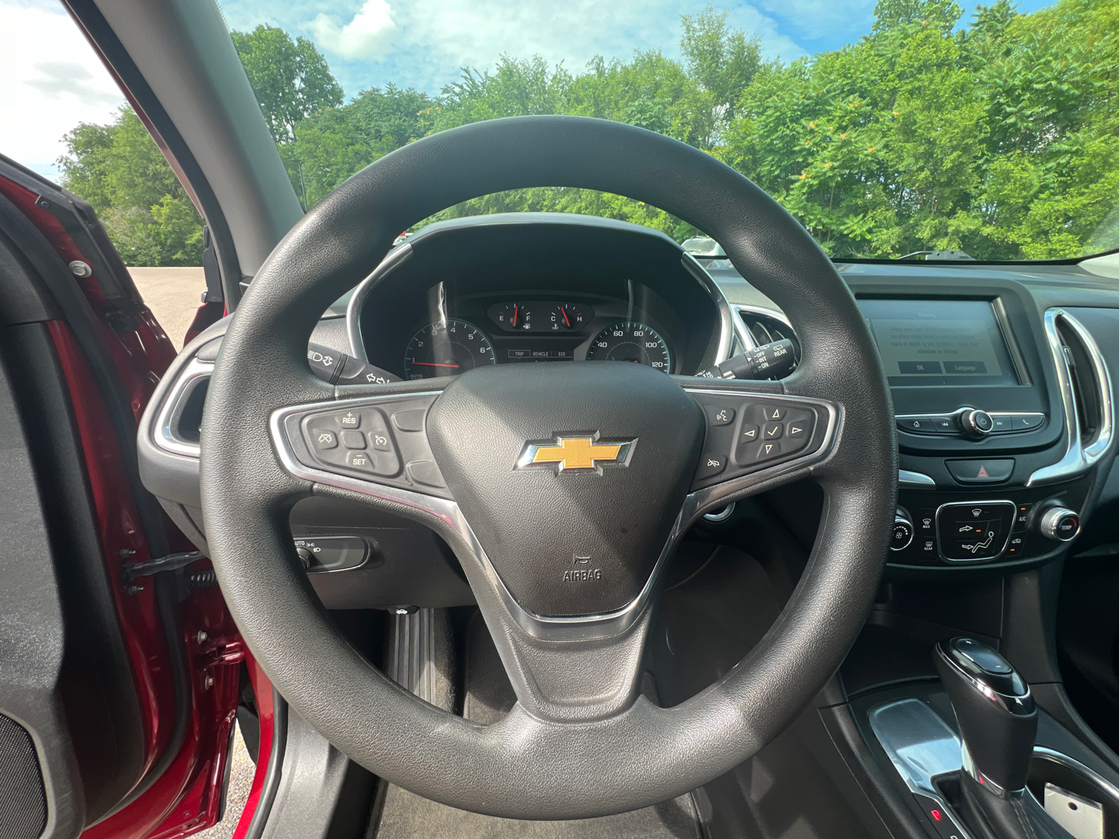 2018 Chevrolet Equinox LT 28